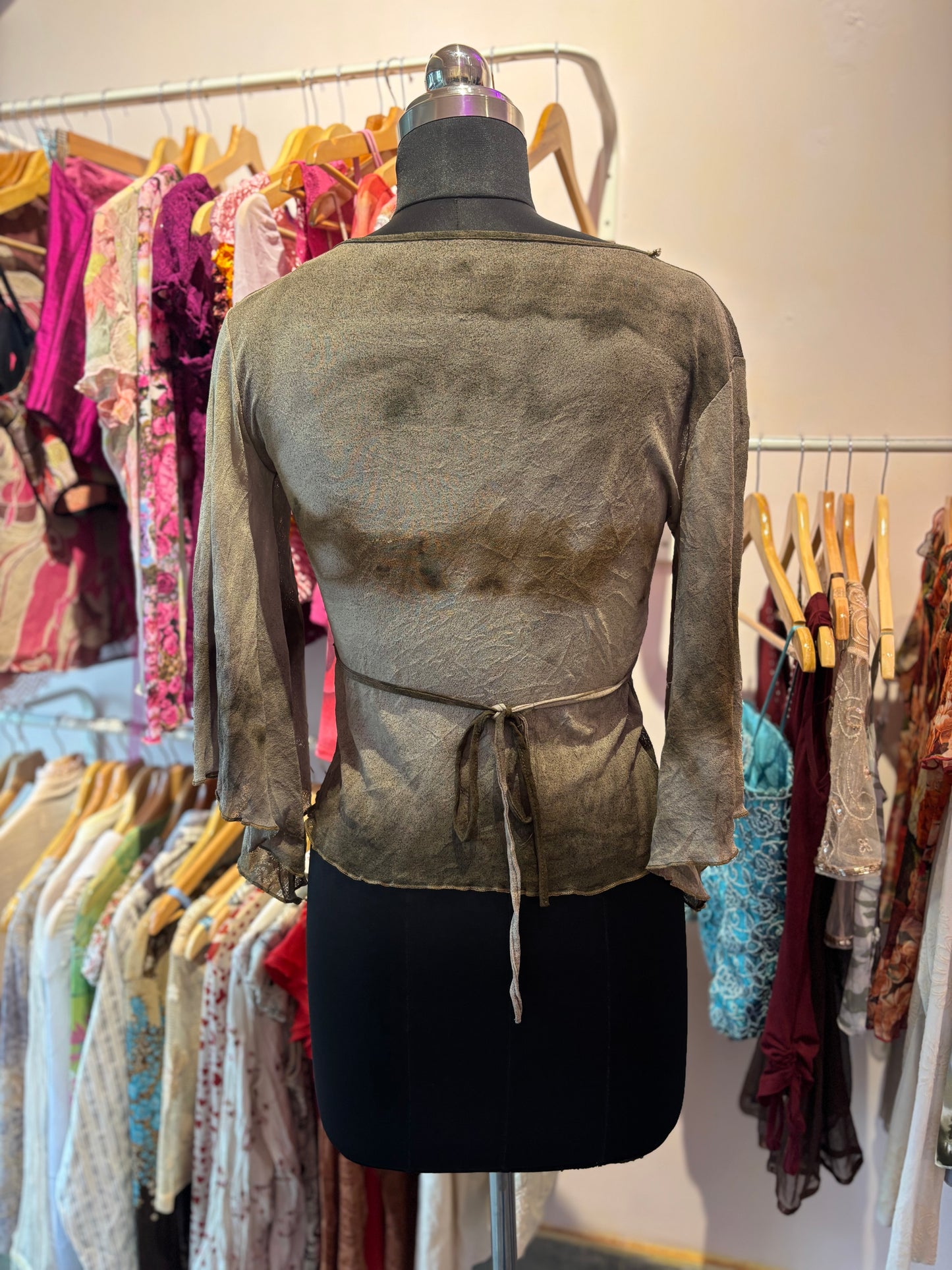 Vintage flared sleeves top