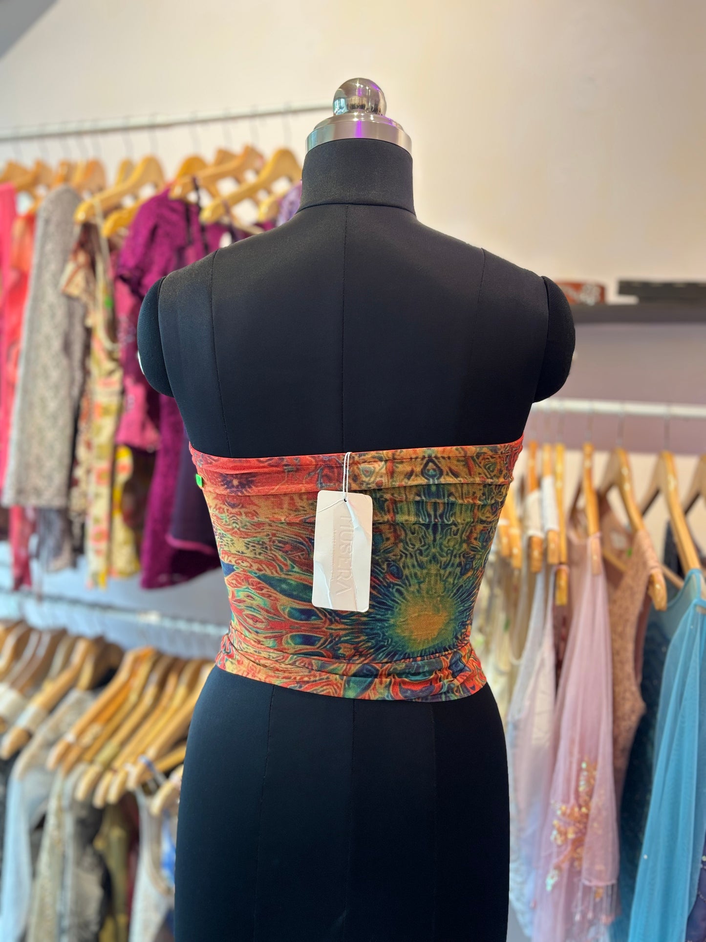 Psychedelic top with metal loops