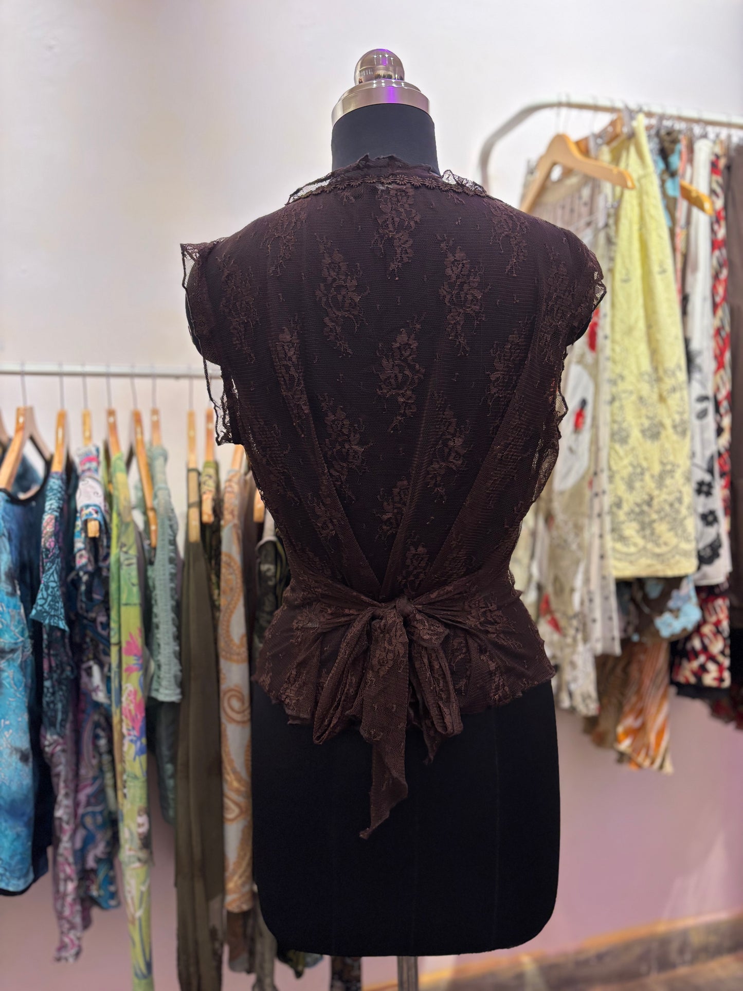 Super vintage lacy top