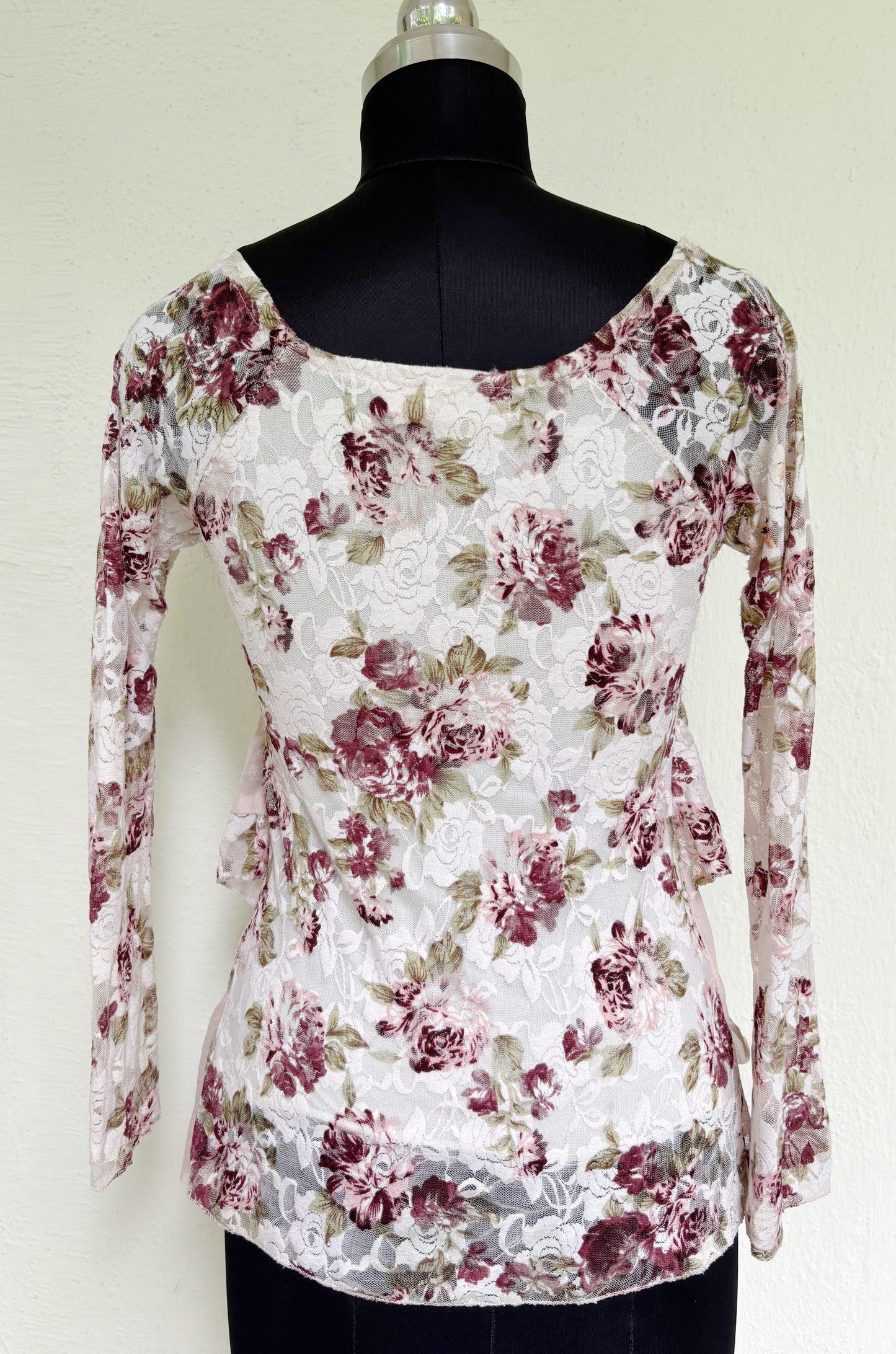 Floral lacy top with embroidered details