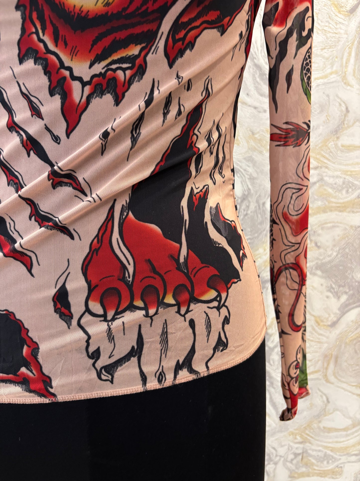 Fierce lion dragon top