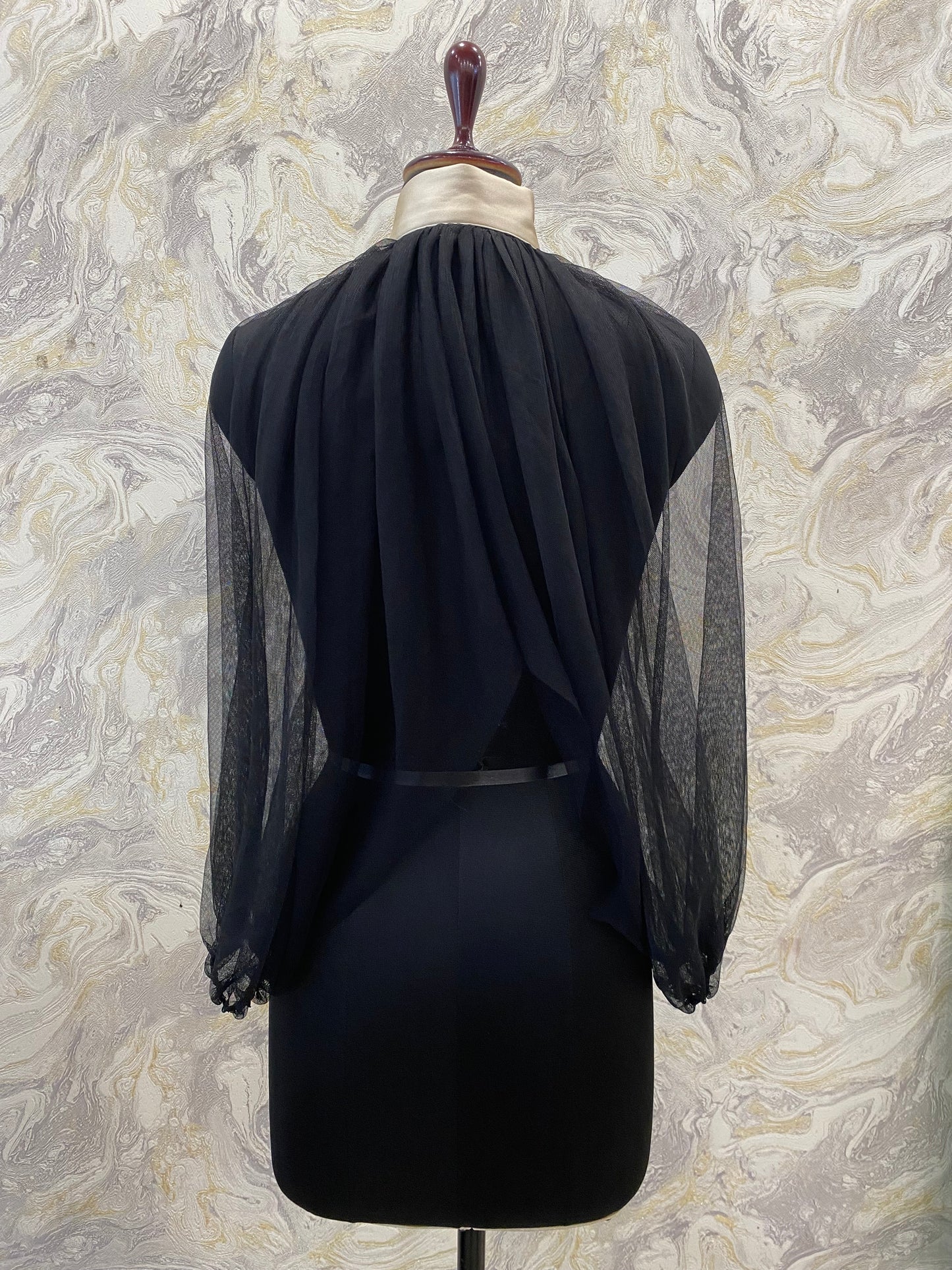 Mesh sleeves