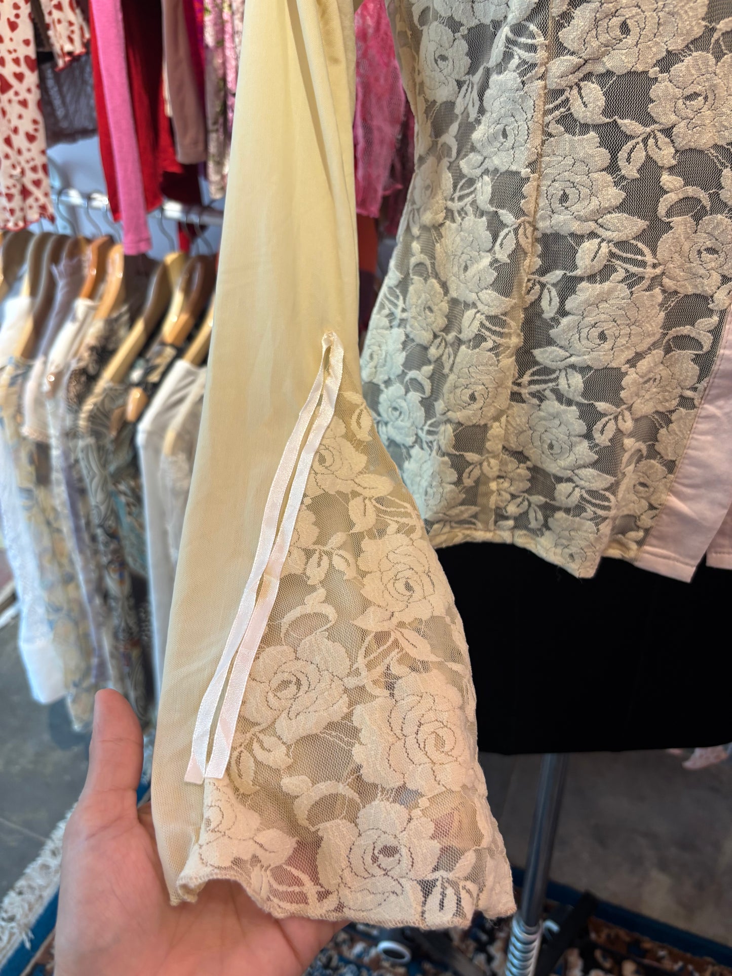 White rose heavenly shirt
