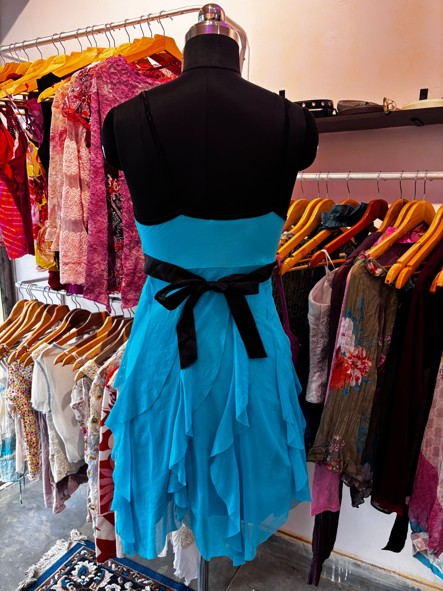 Emerald waist brooch dress