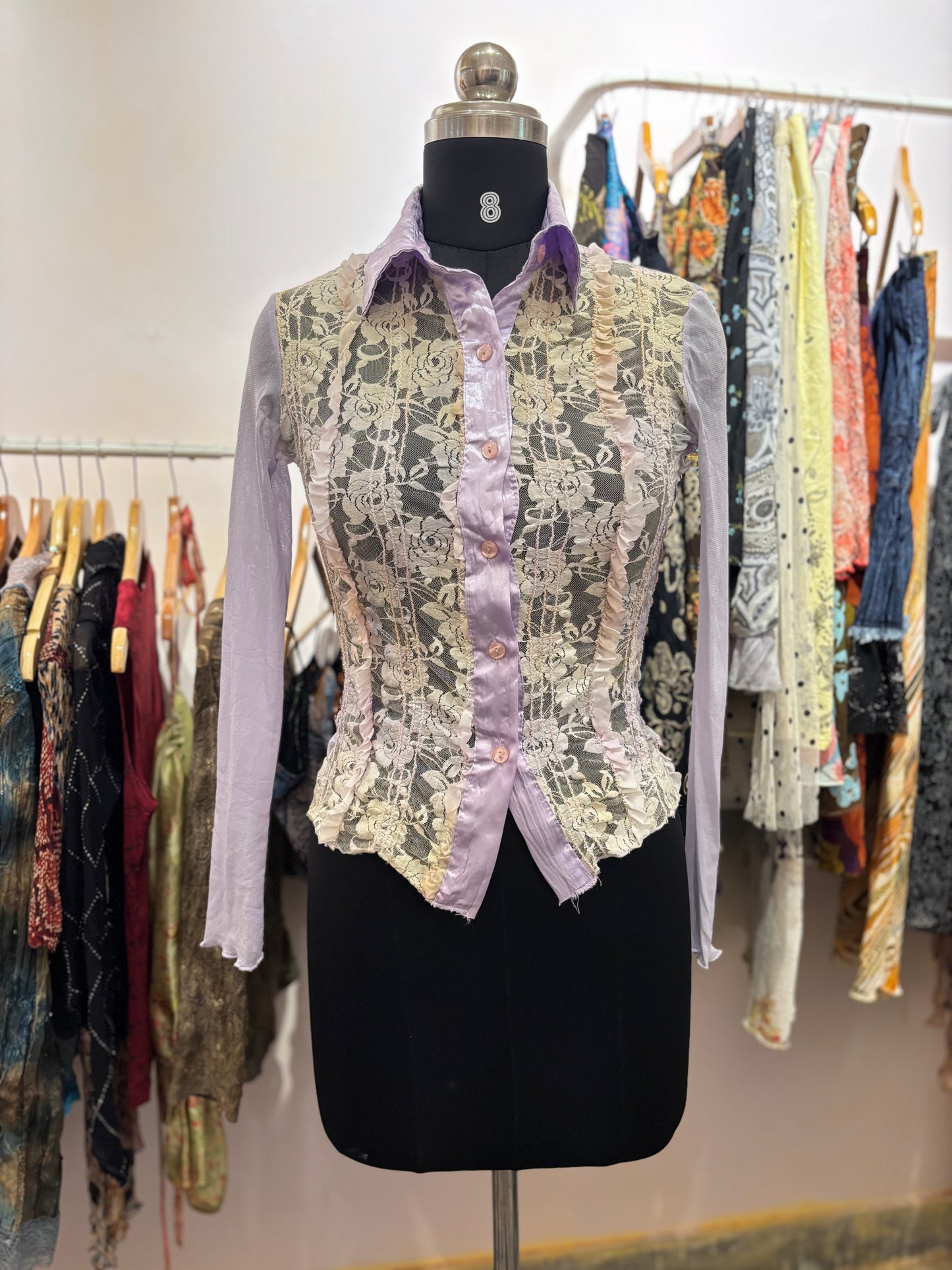 Vintage lilac lacy shirt