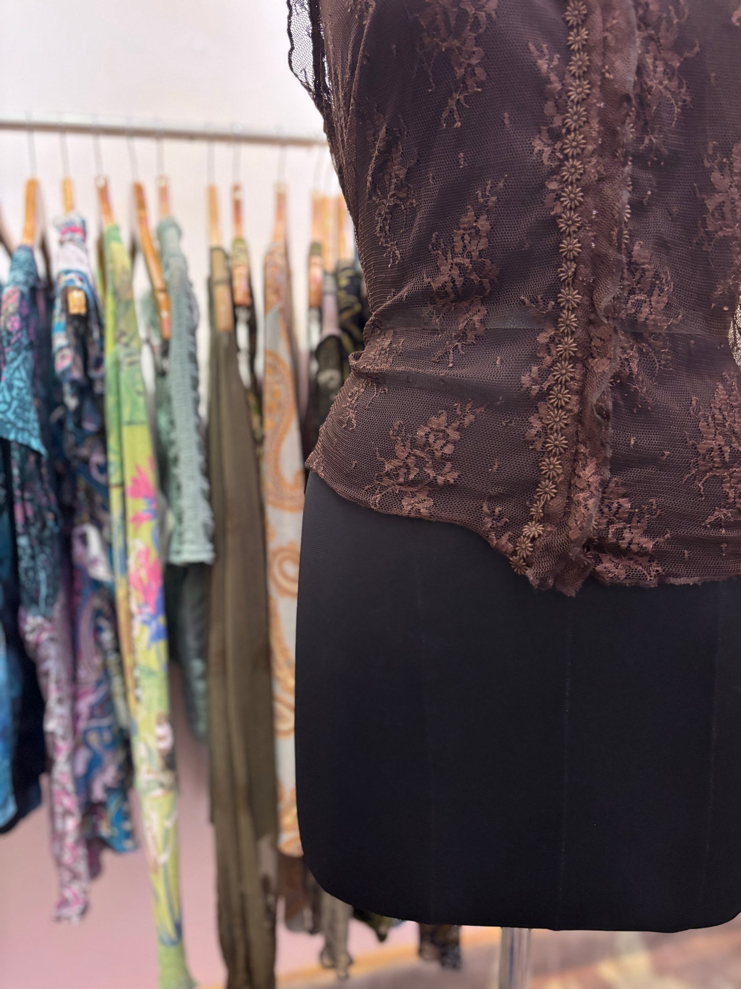Super vintage lacy top