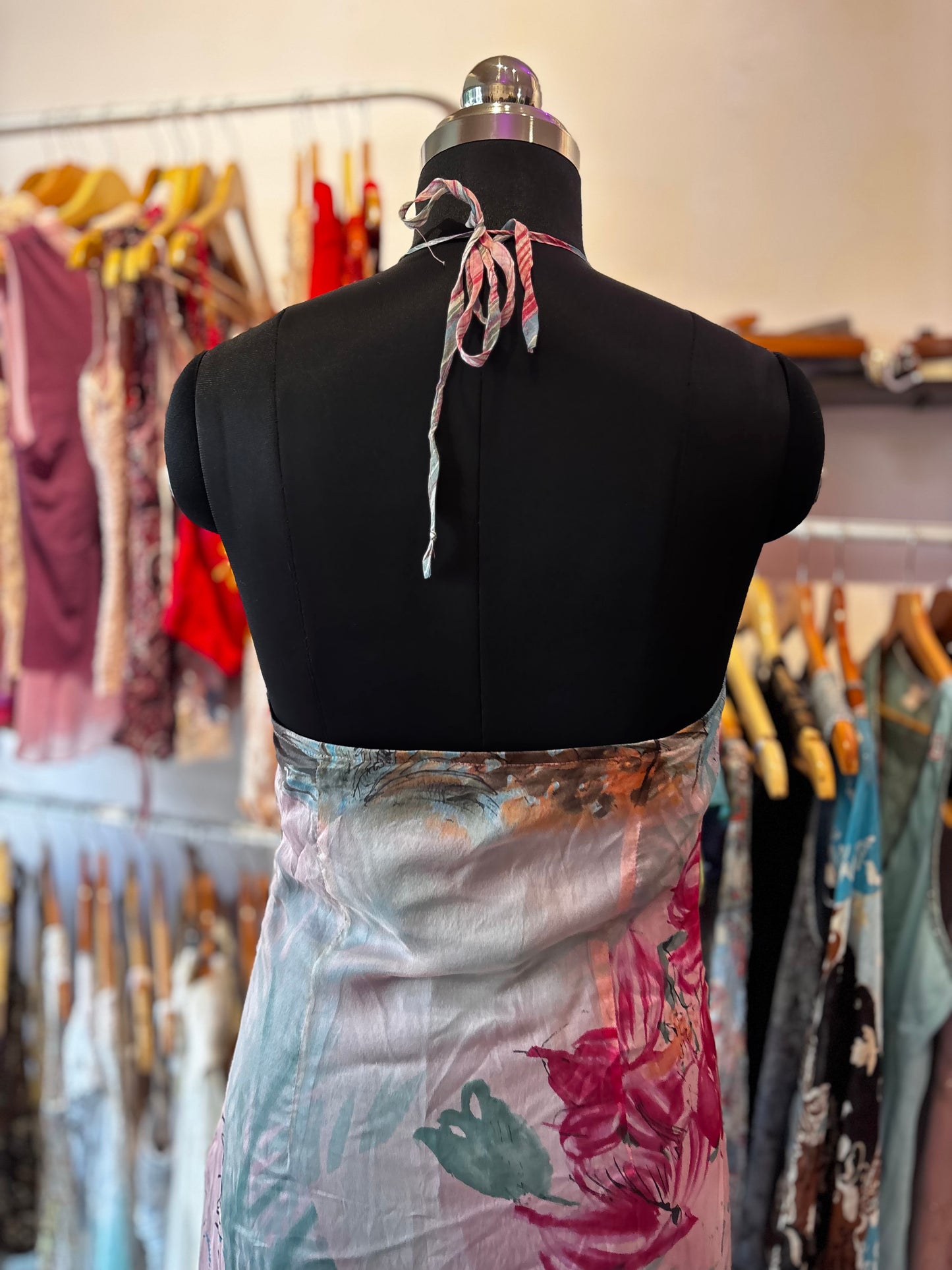 Silk halter neck beauty!