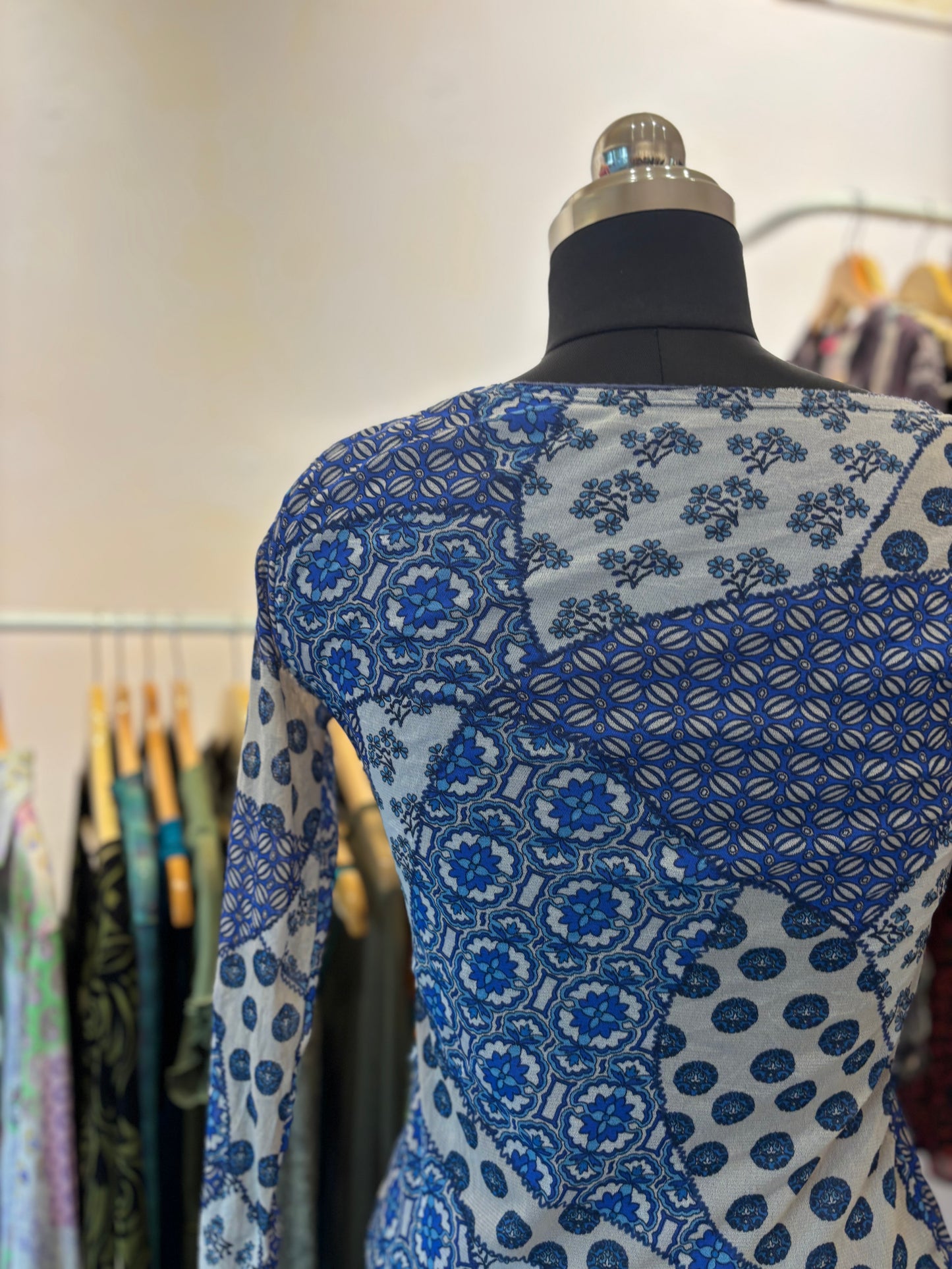 Indie print top