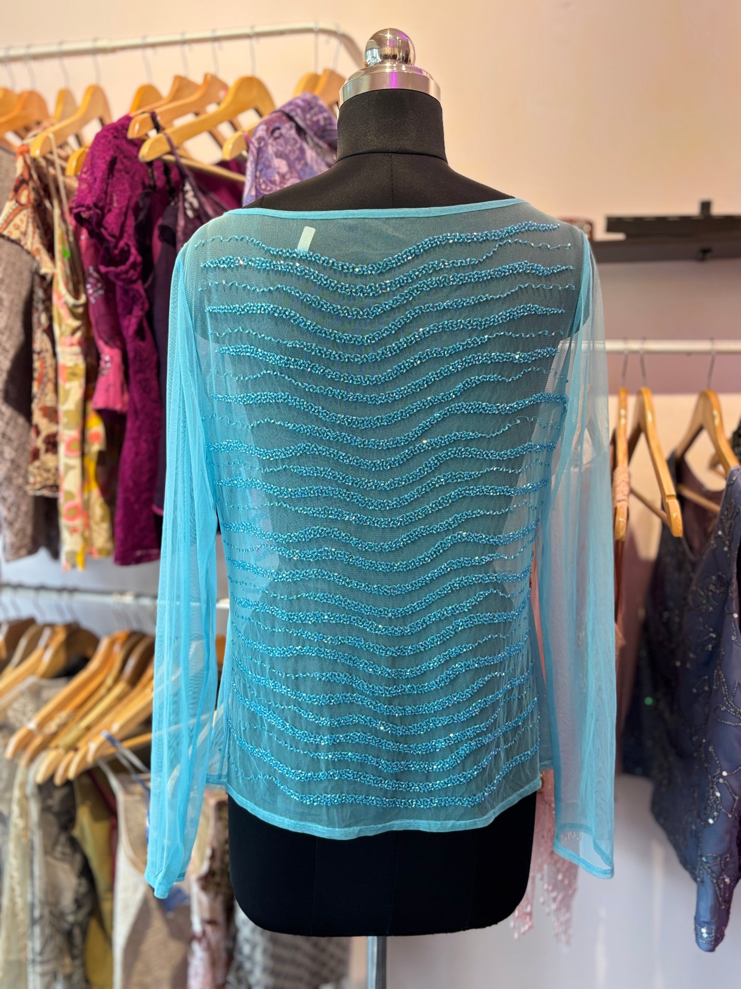 beaded wave top