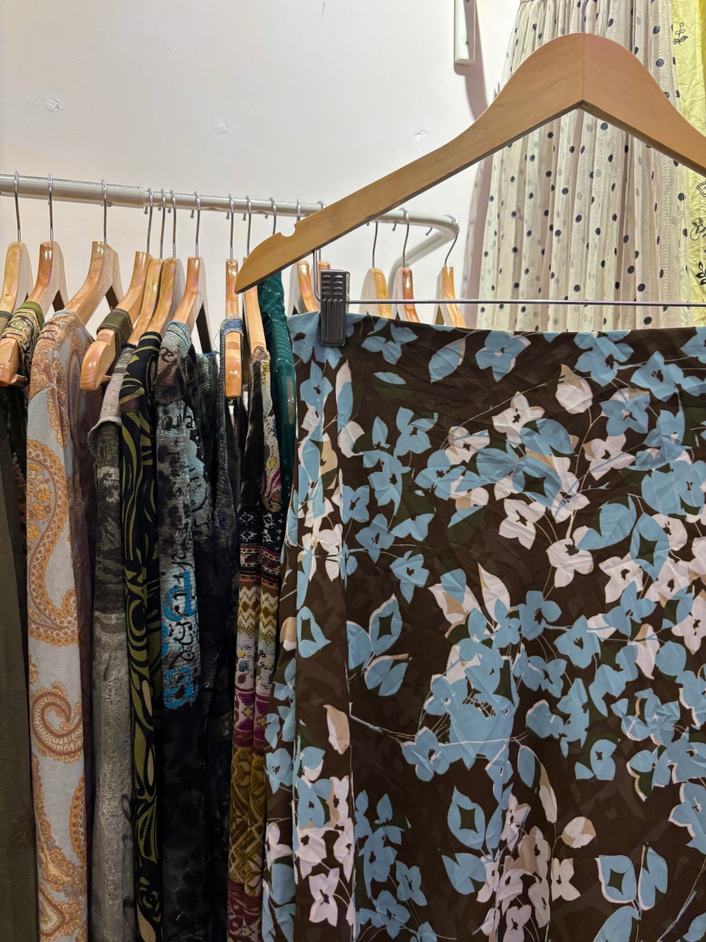 The blooming brown skirt