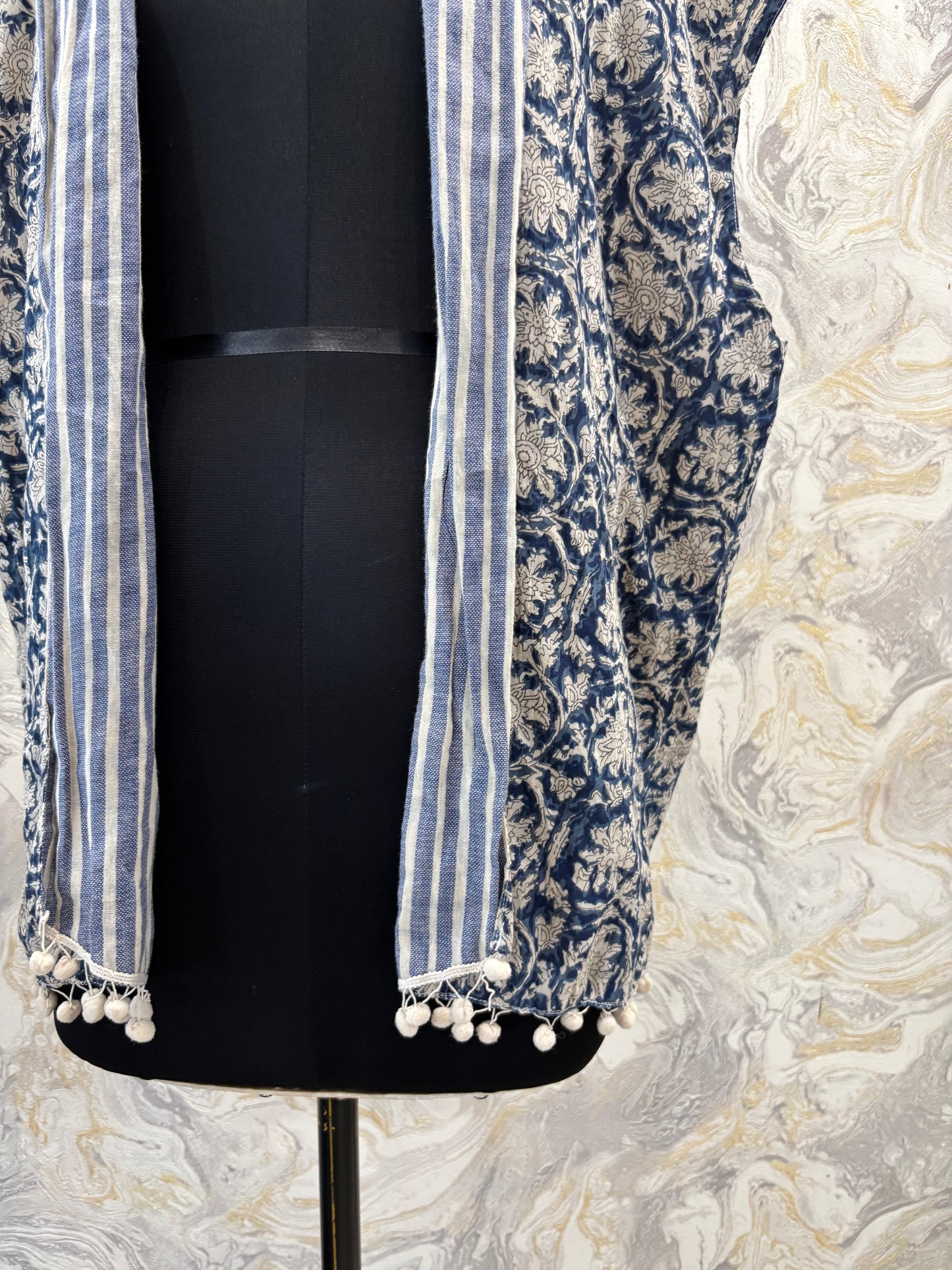 Reversible overwear