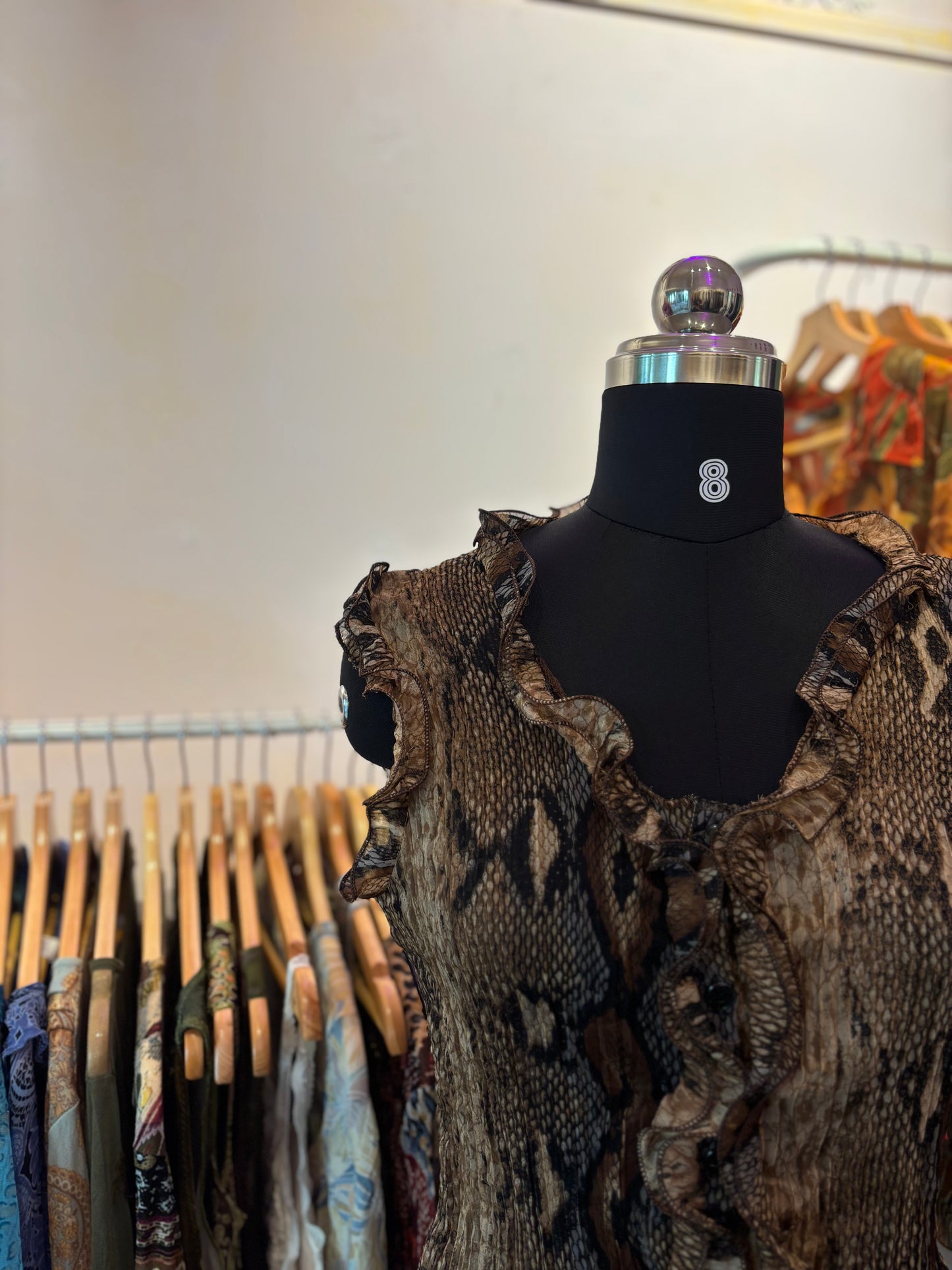 Cat pleated top