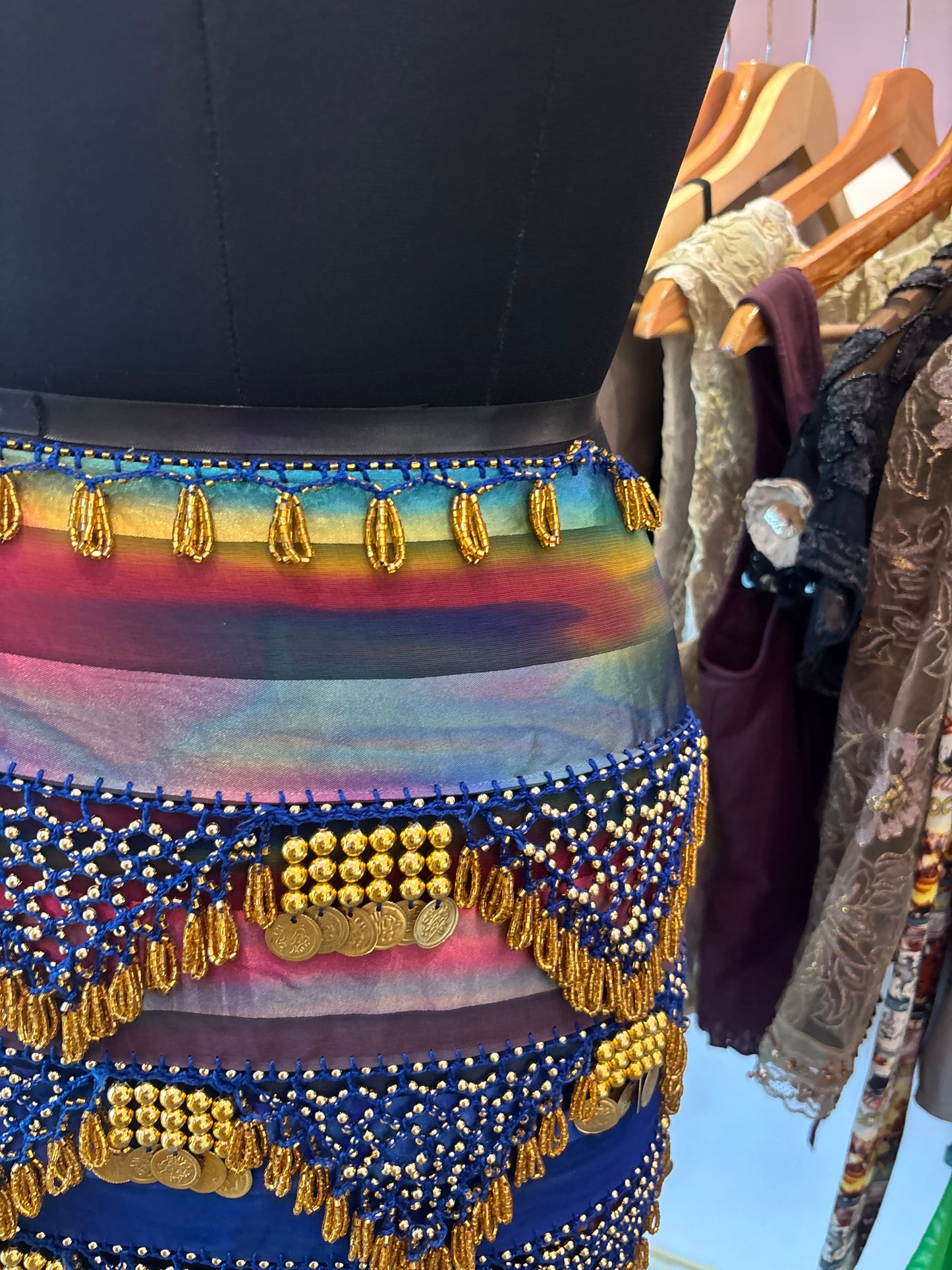 Radiant handwork wrap around