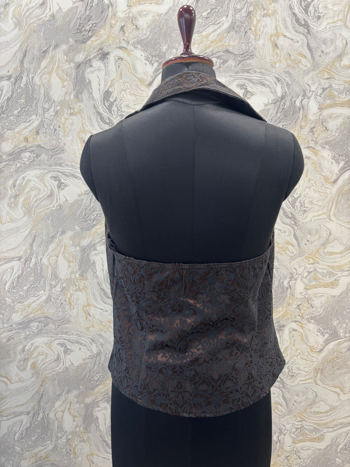 Collared halter neck top