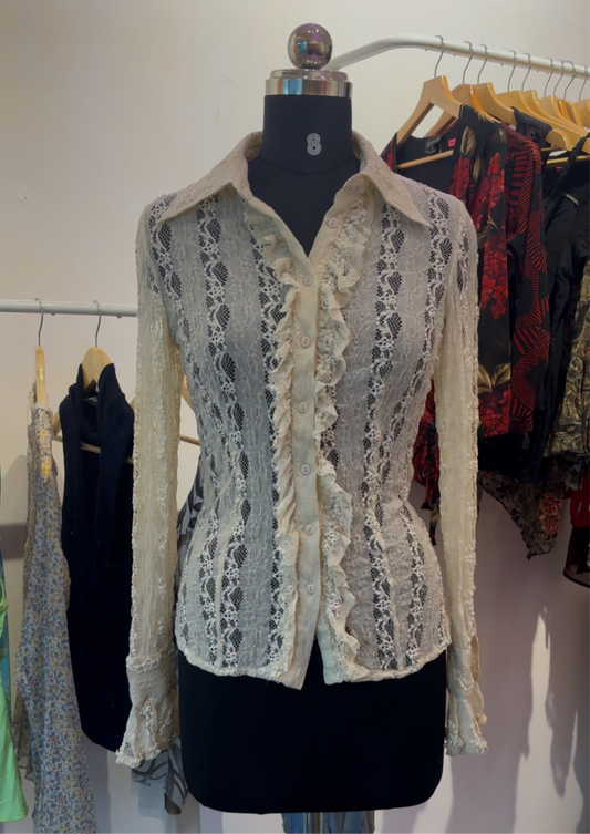 The super vintage lacy shirt
