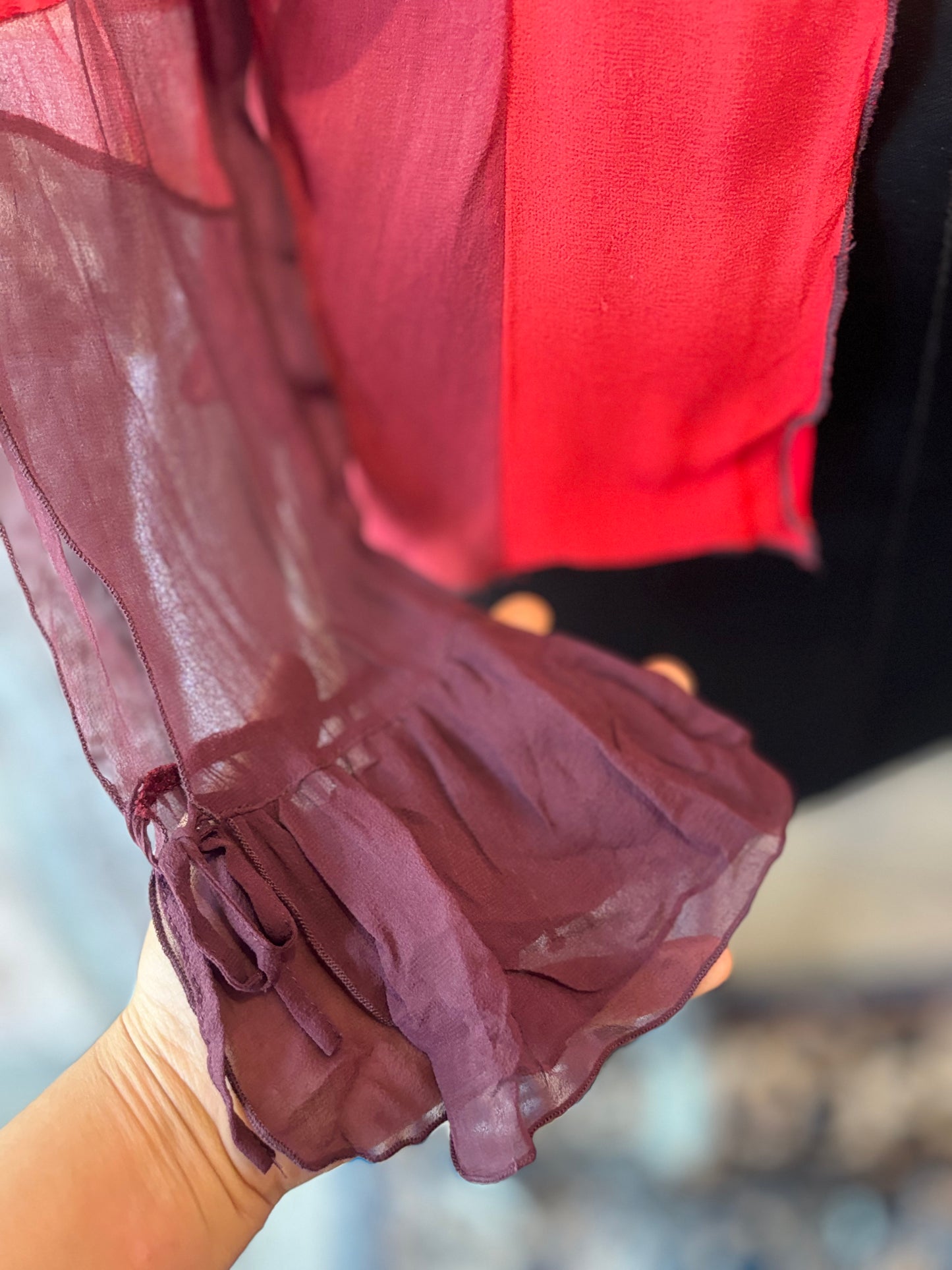 Red hue front ties top