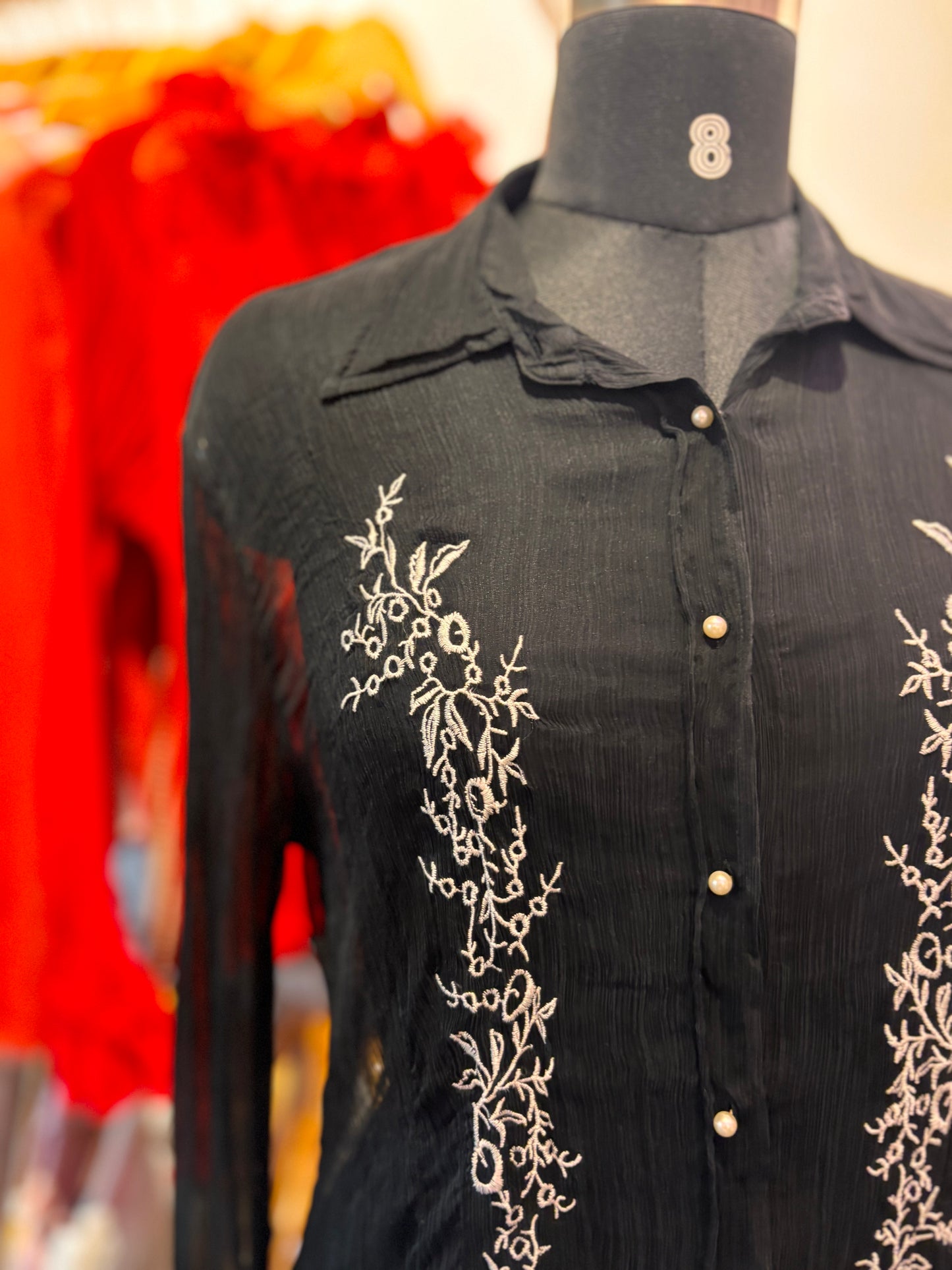 1992 Indian rose pearl button shirt 100 percent silk