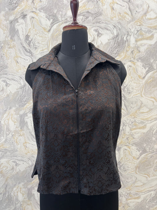 Collared halter neck top
