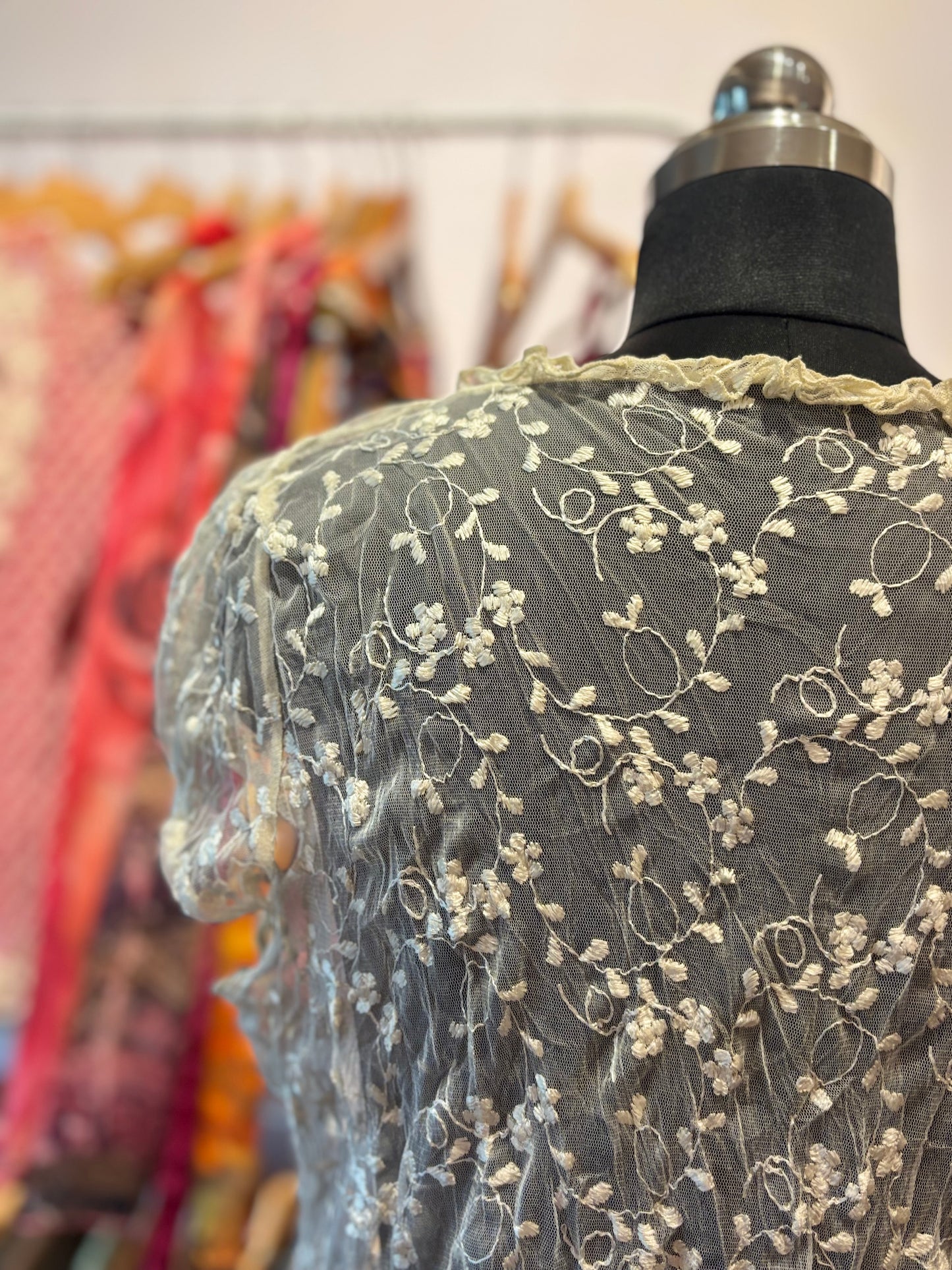 Crinkled embroidered top