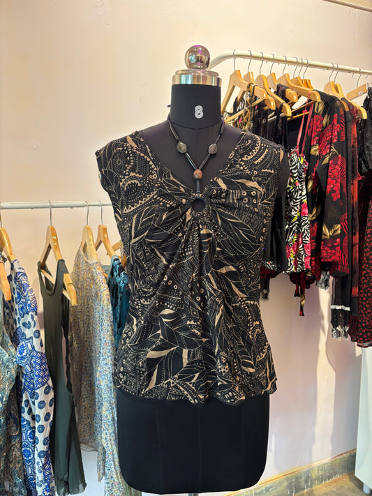 Vintage neck bead top