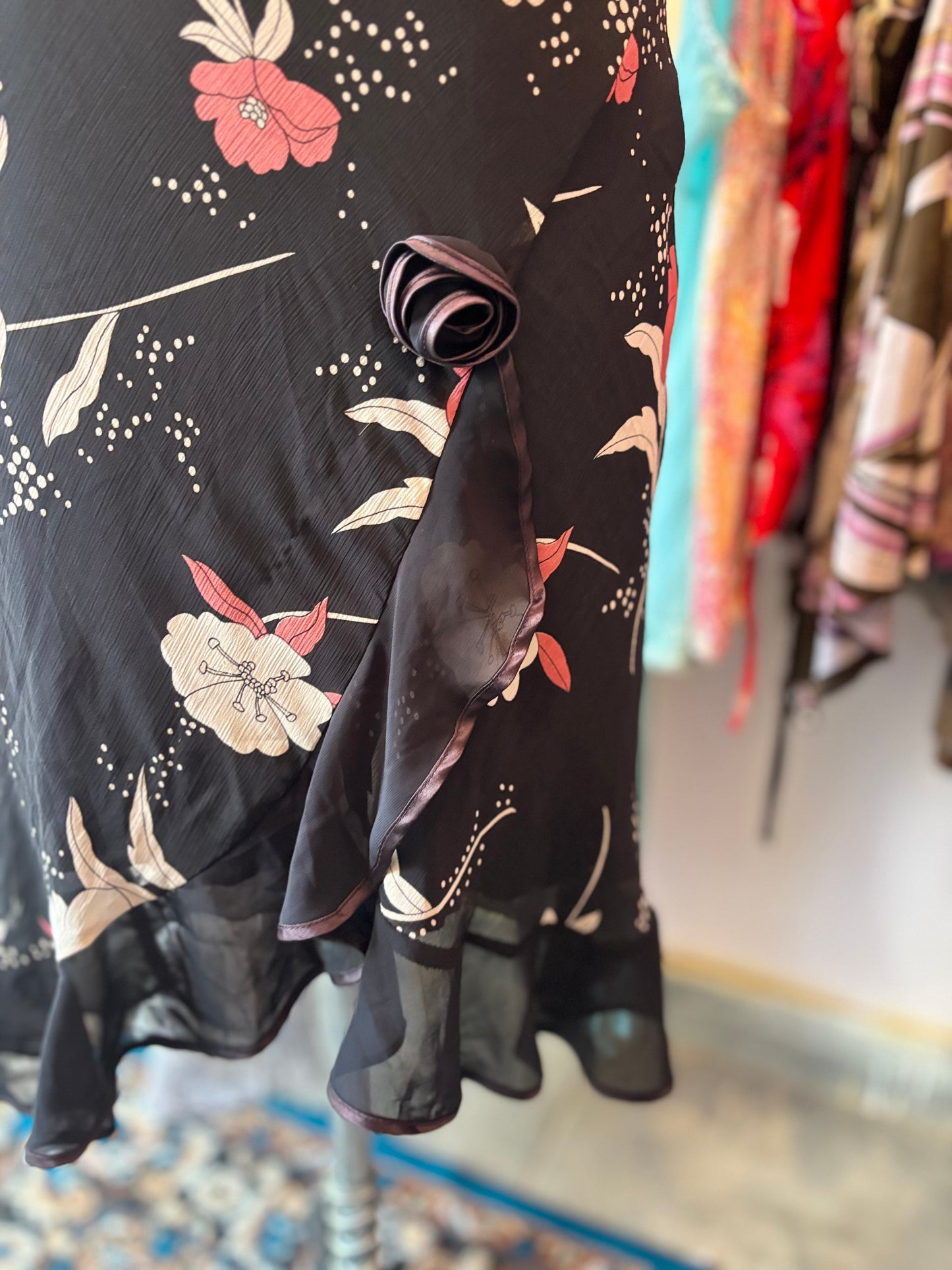 Black rose brooch dress