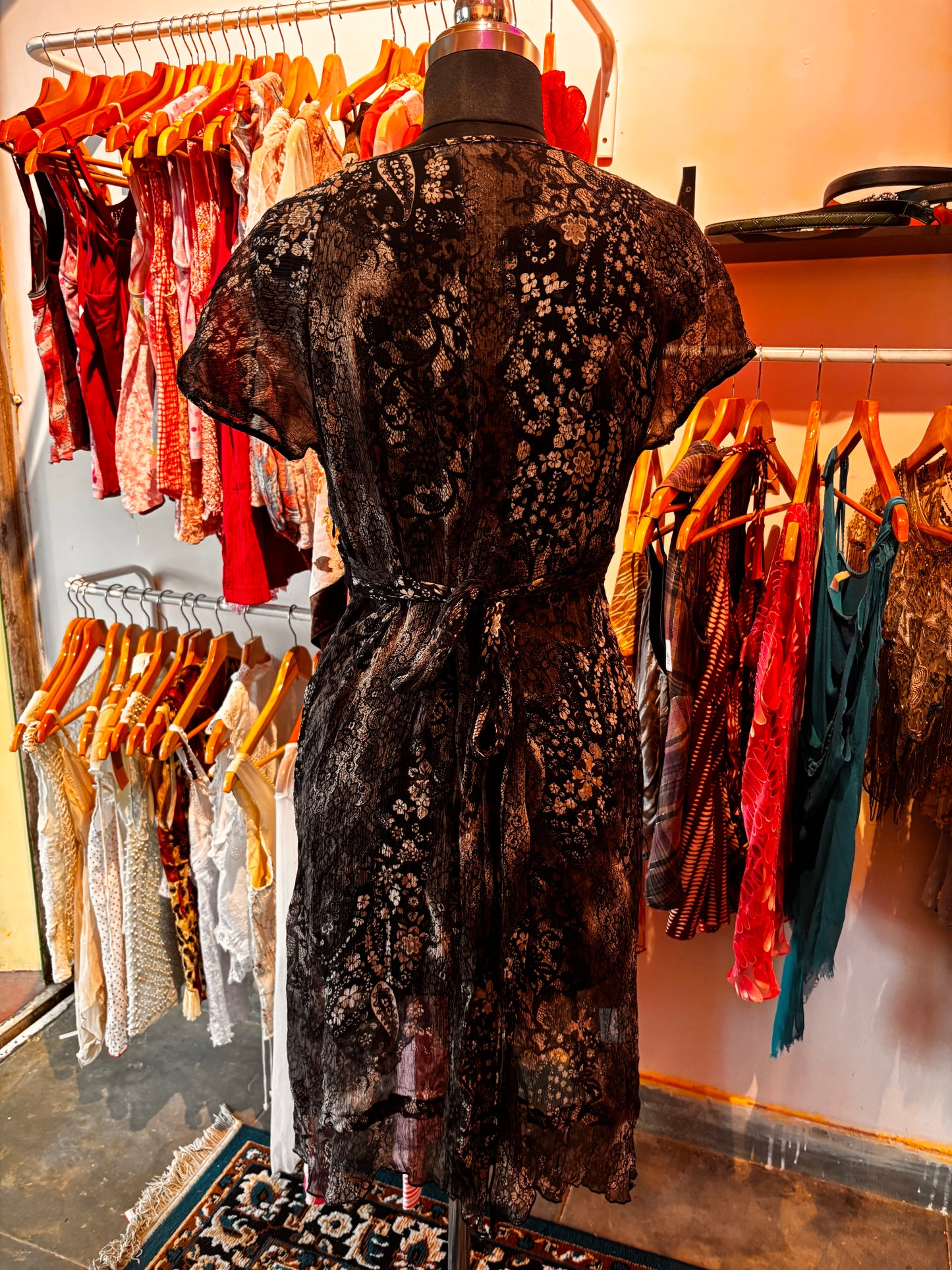 Vintage lacy neckline silk dress
