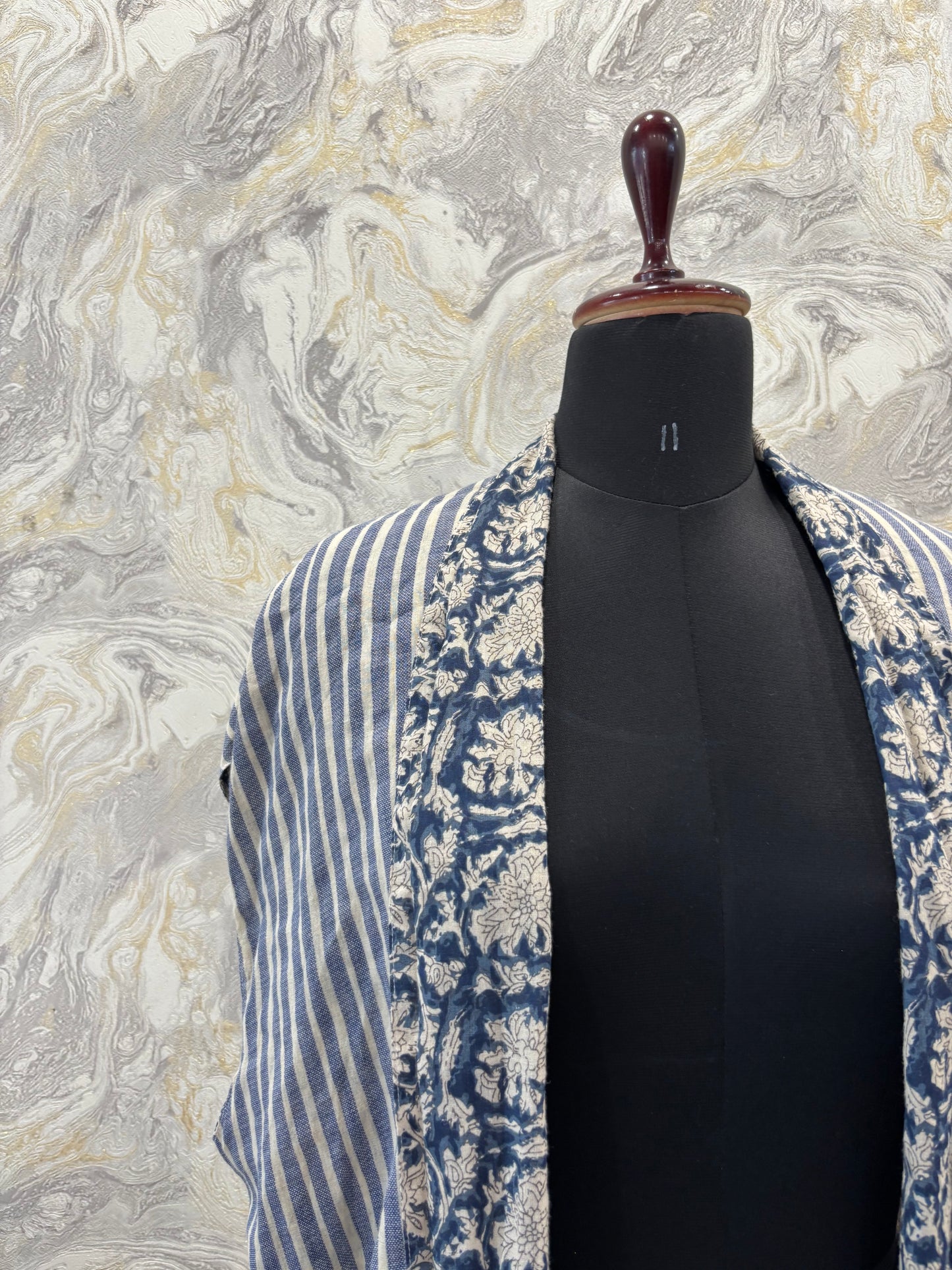 Reversible overwear