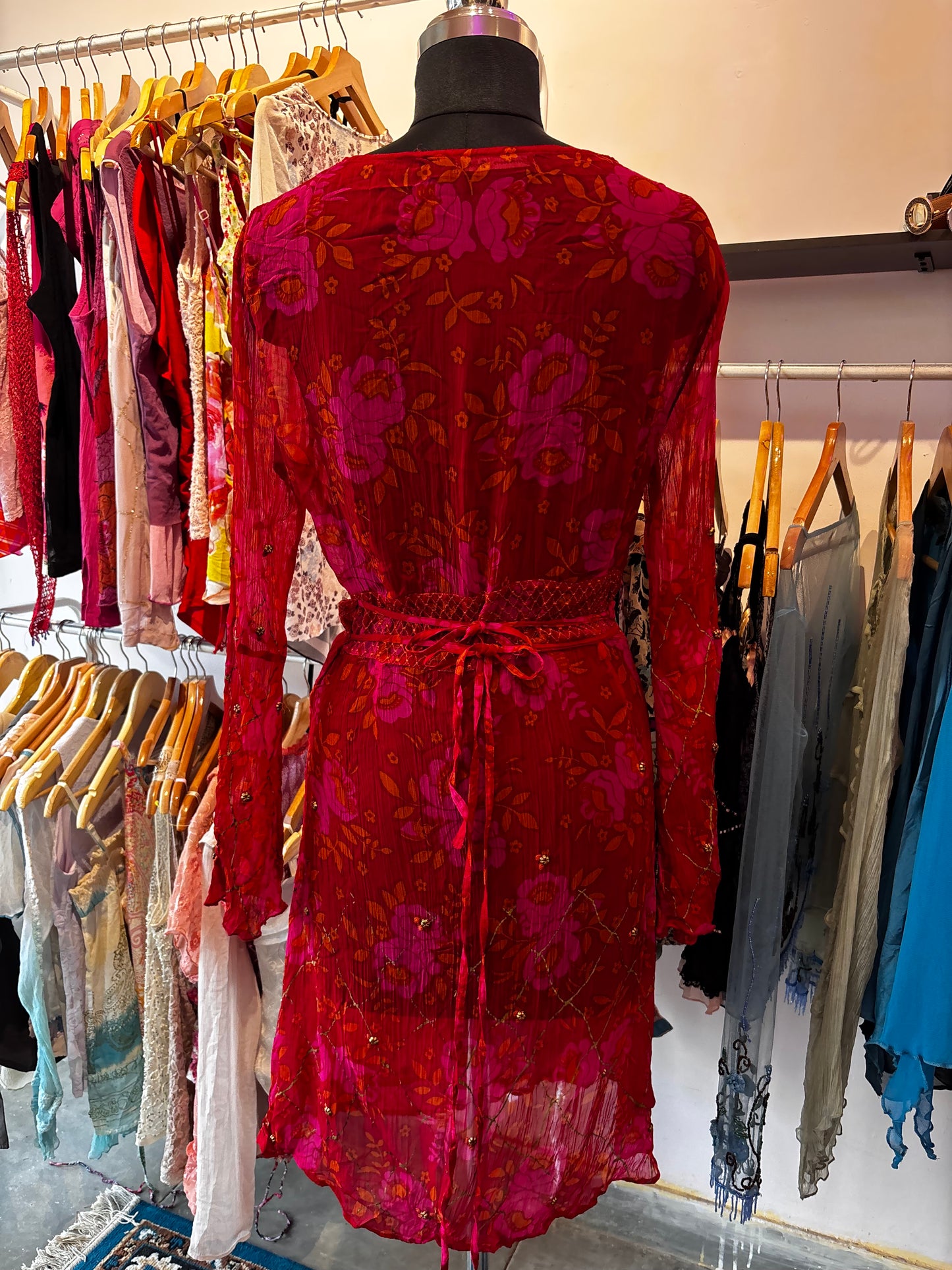 Super vintage overlapping dress