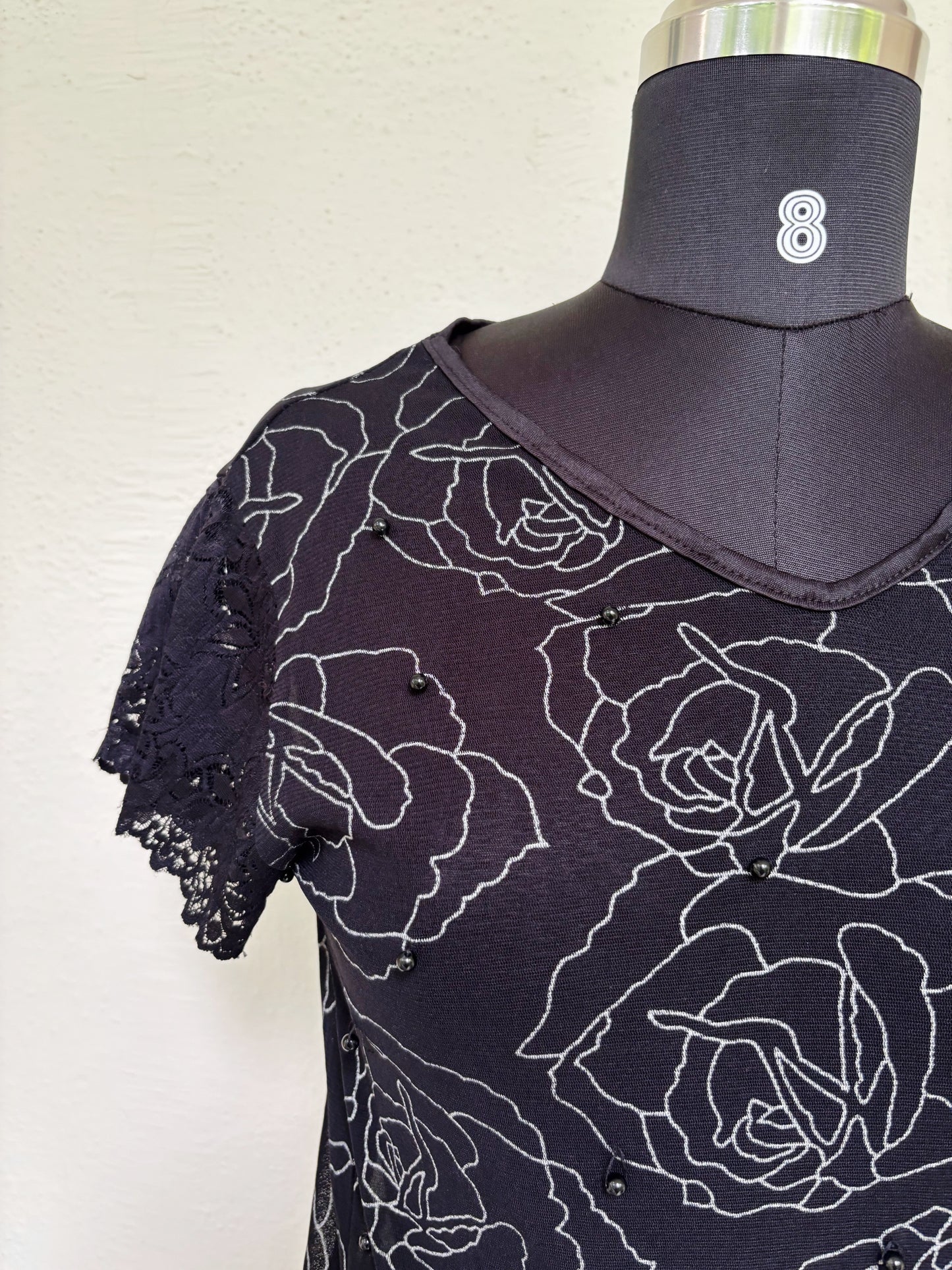 Black roses top