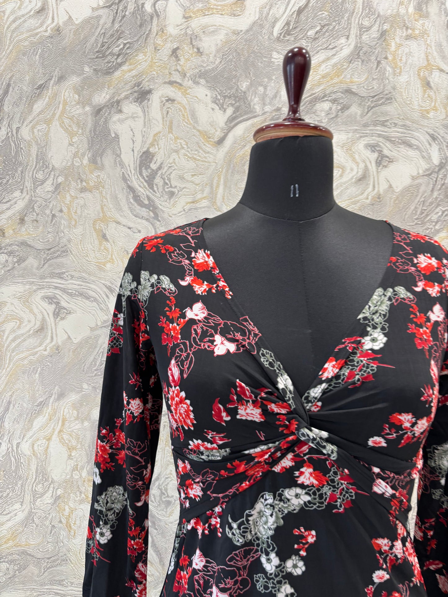 Plum blossom top