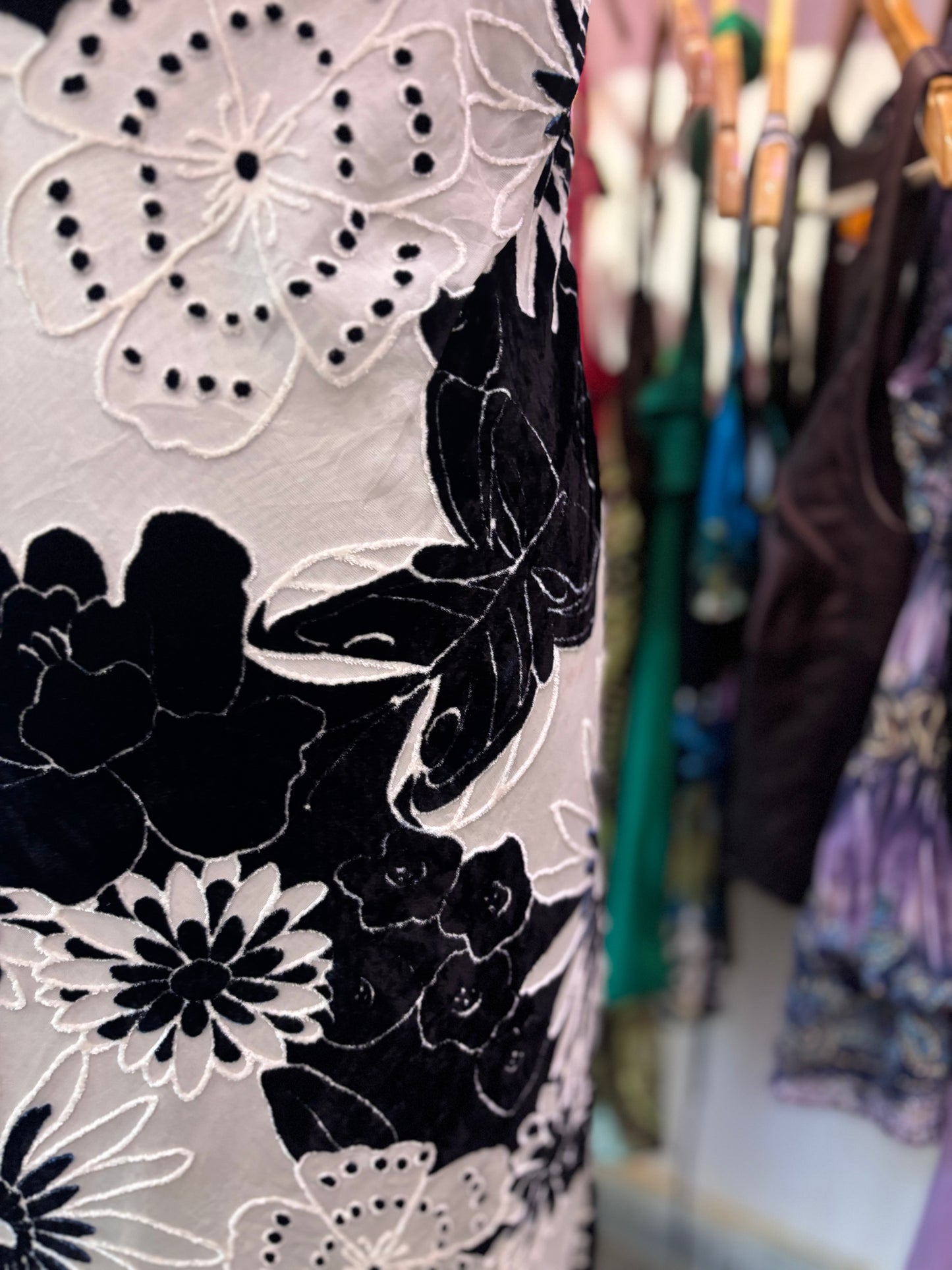 Velvet embbossed monochrome floral dress