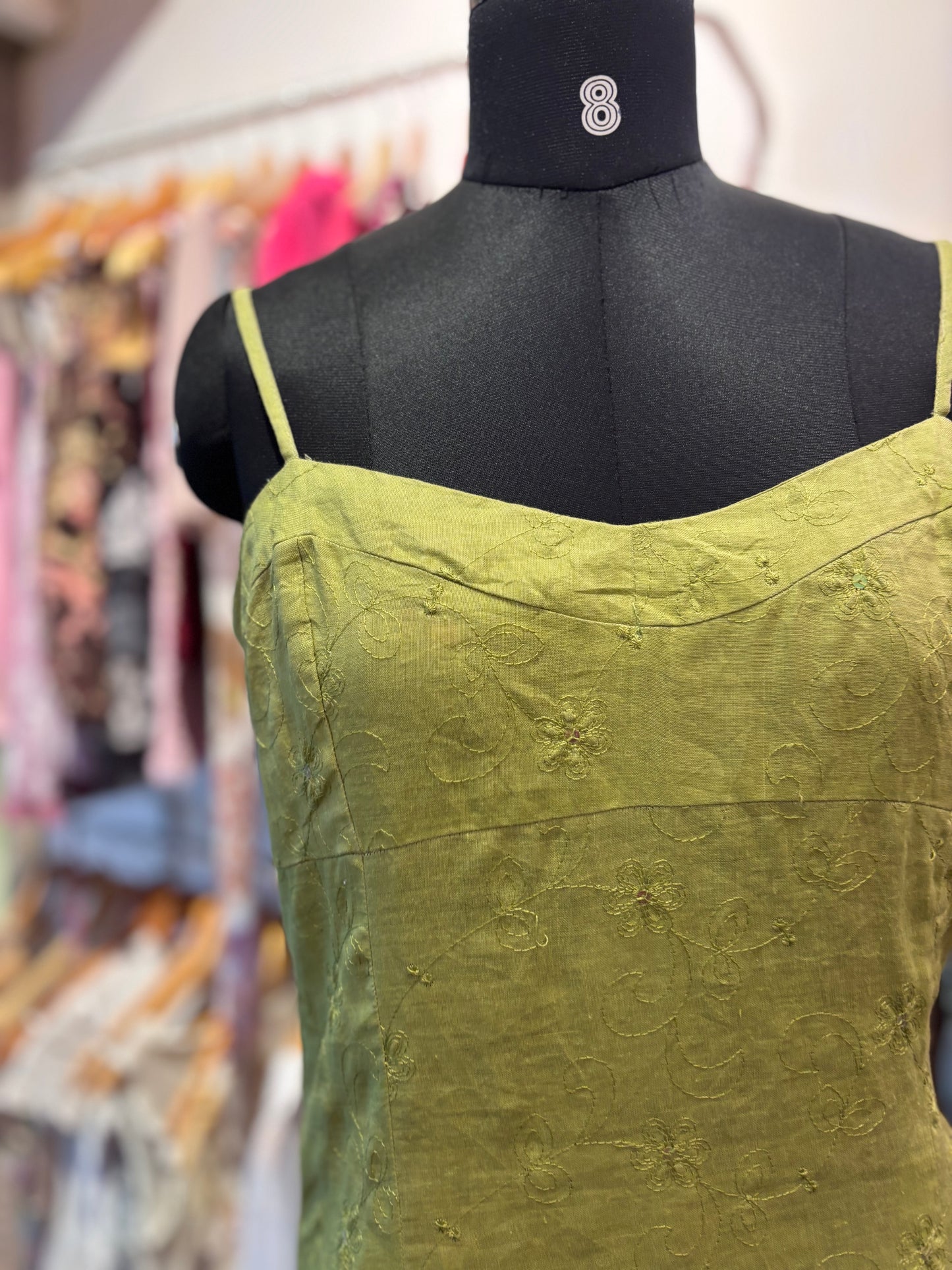 Green embroidered sequins linendress