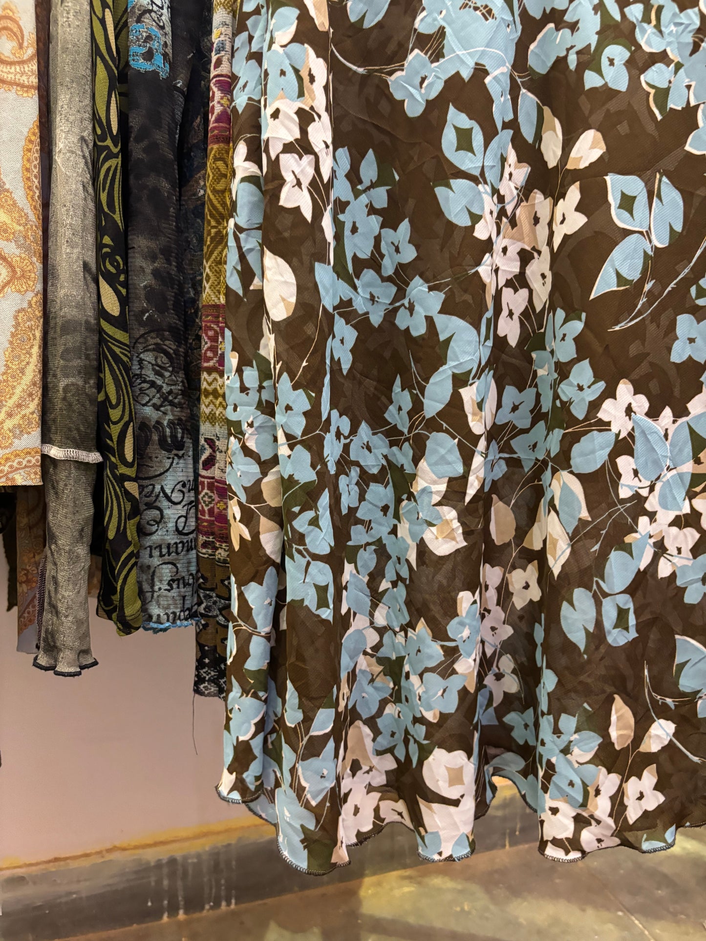 The blooming brown skirt