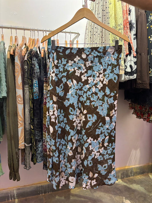 The blooming brown skirt