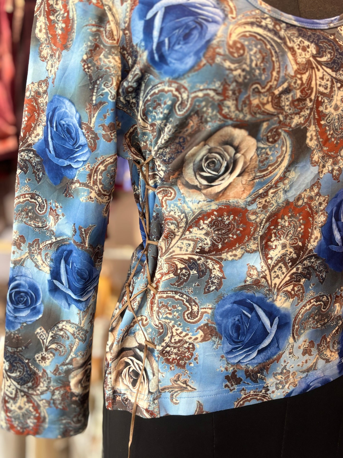 Blue roses vintage top