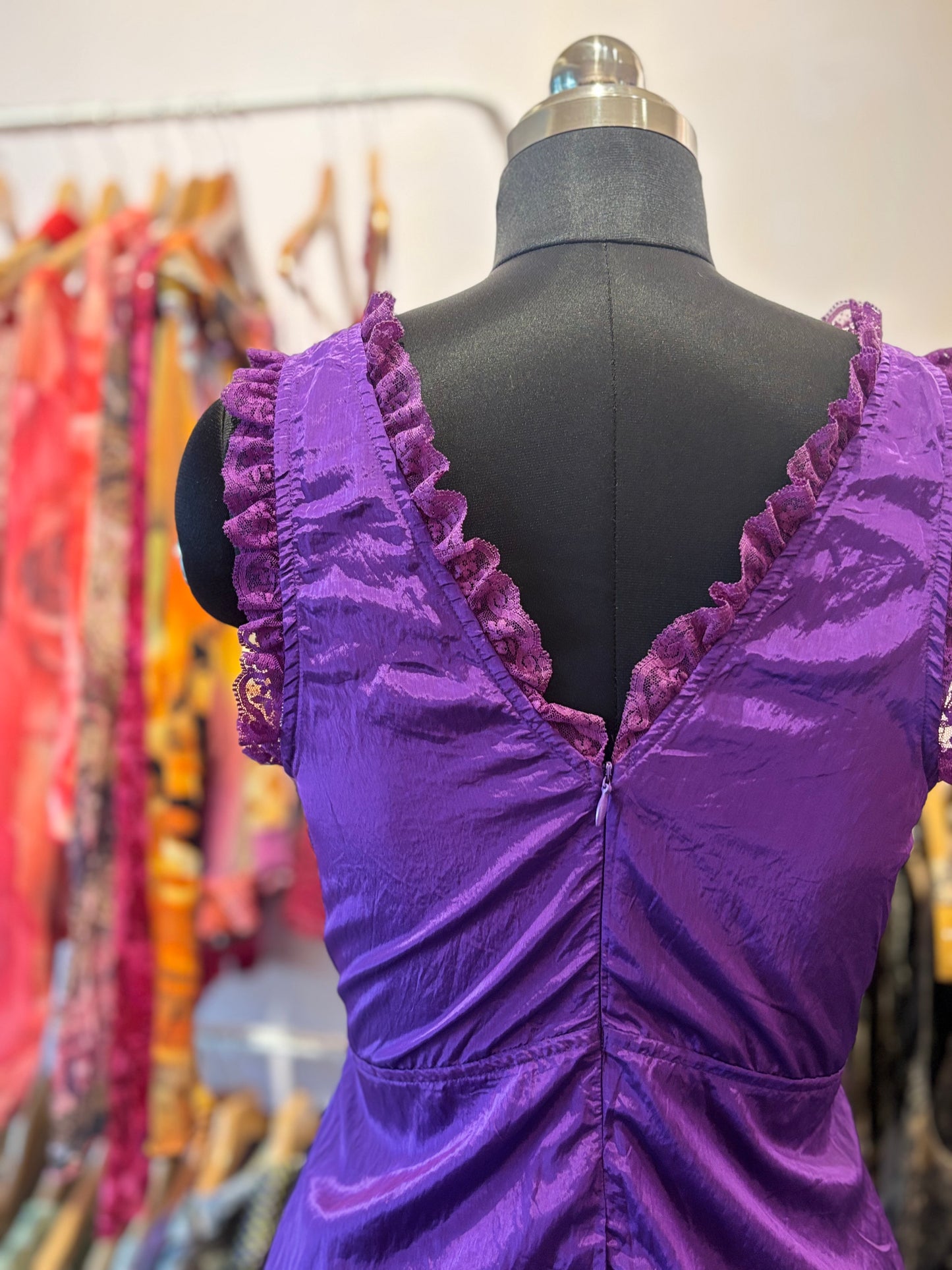 Vintage purple lacy details top