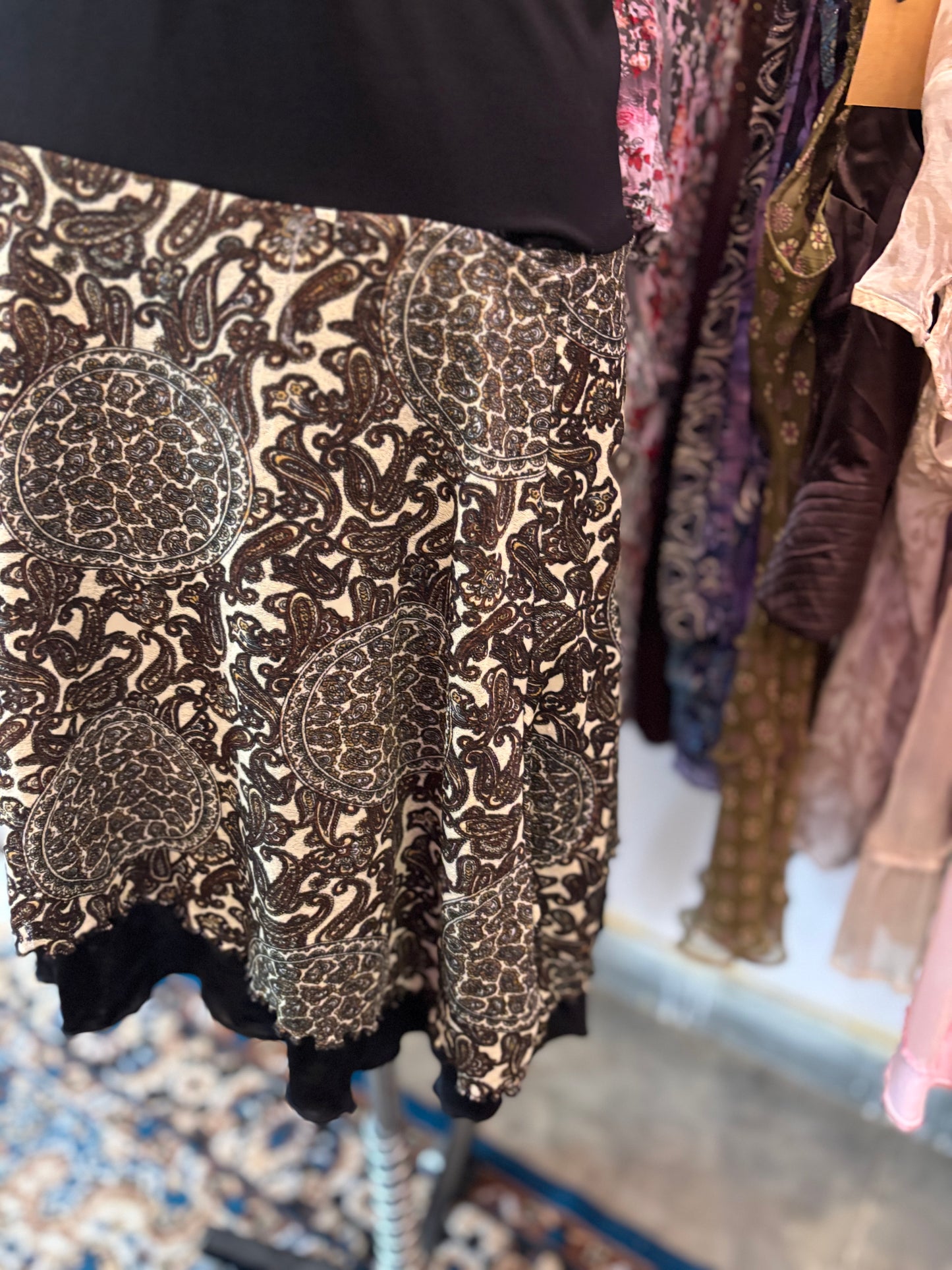 Super vintage paisley cat halter neck dress