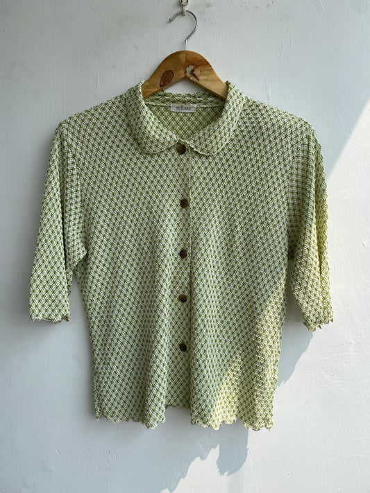 Peter pan collar textured shirt