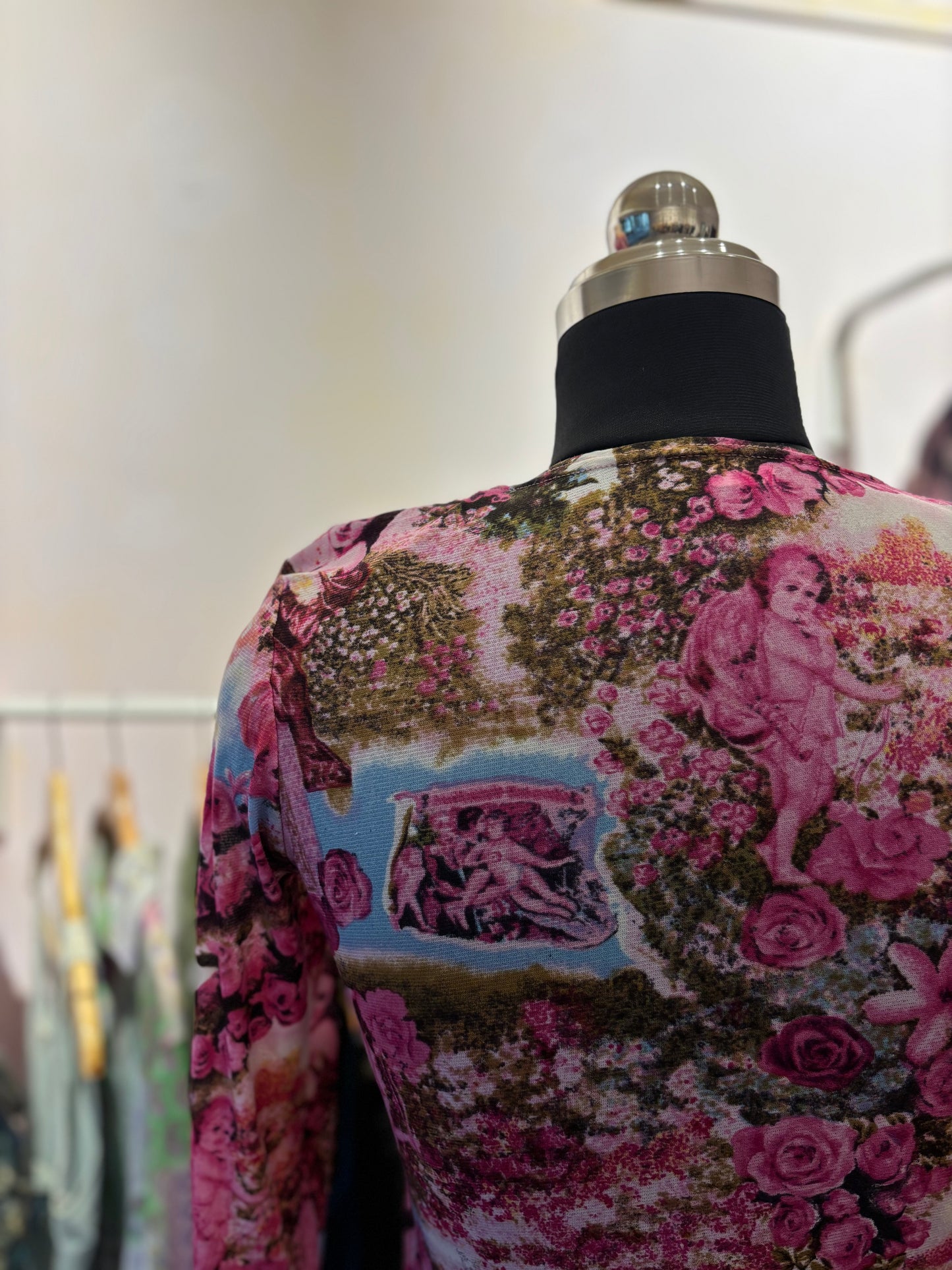 Ressiance roses top