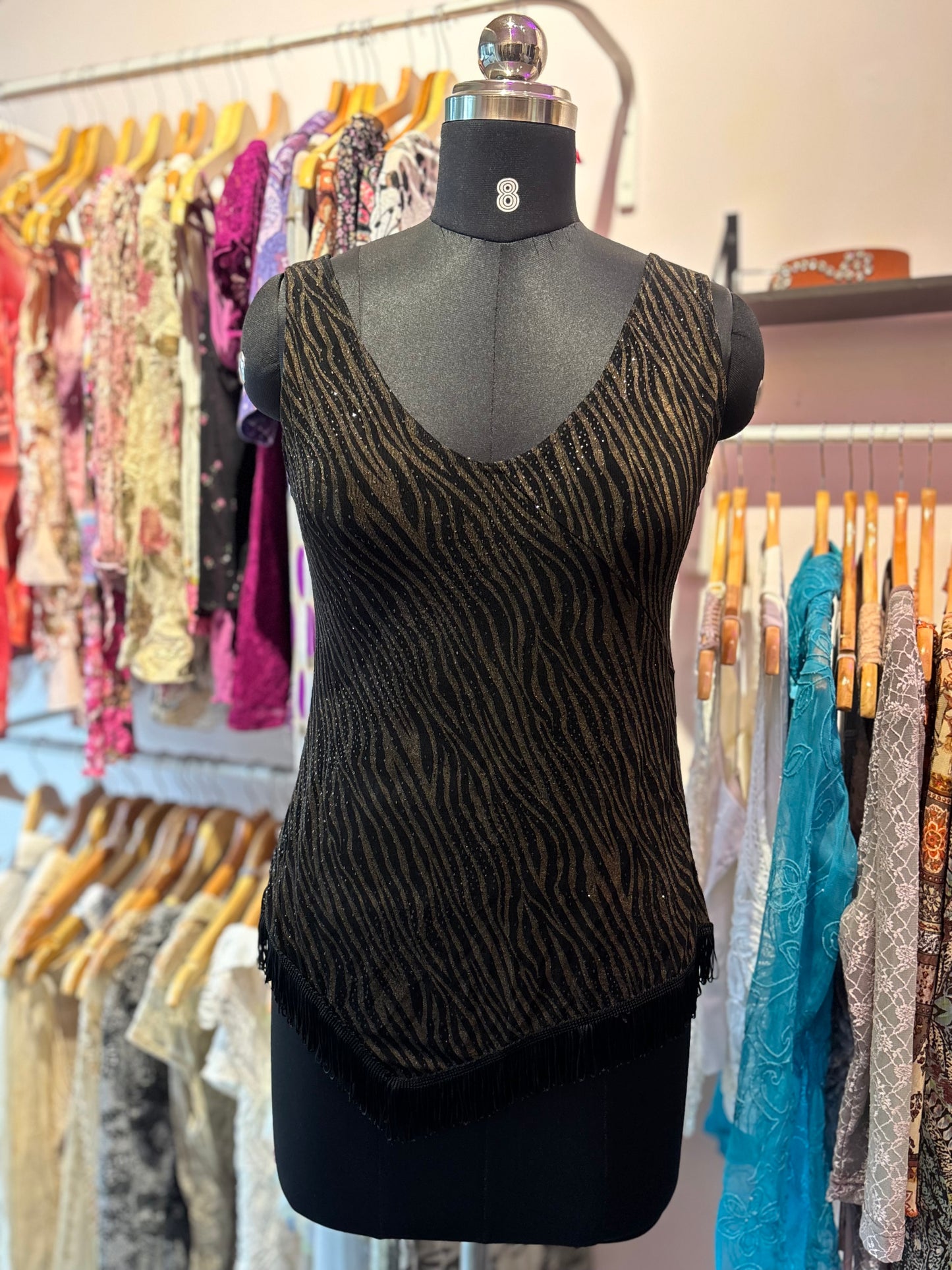 The vintage top with frills