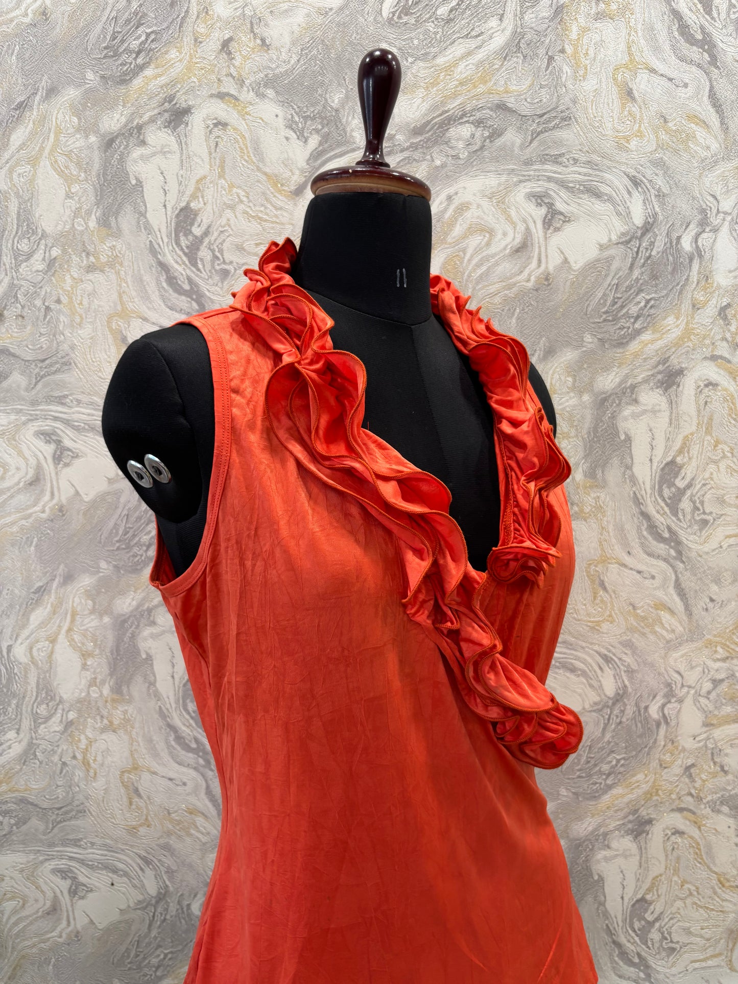 Ruffle neck vintage beauty