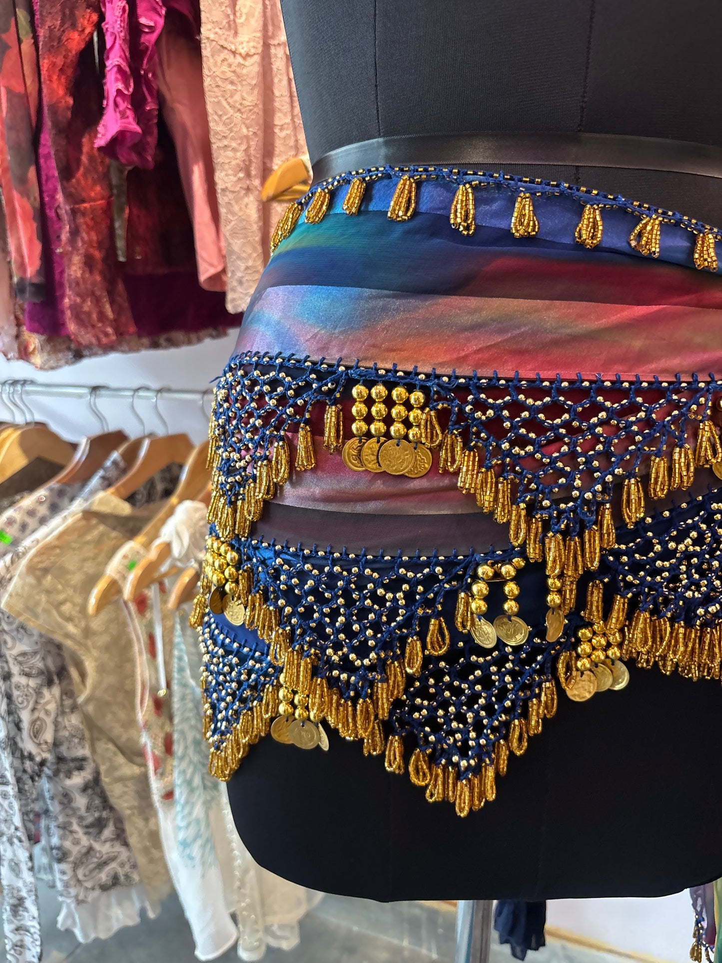 Radiant handwork wrap around