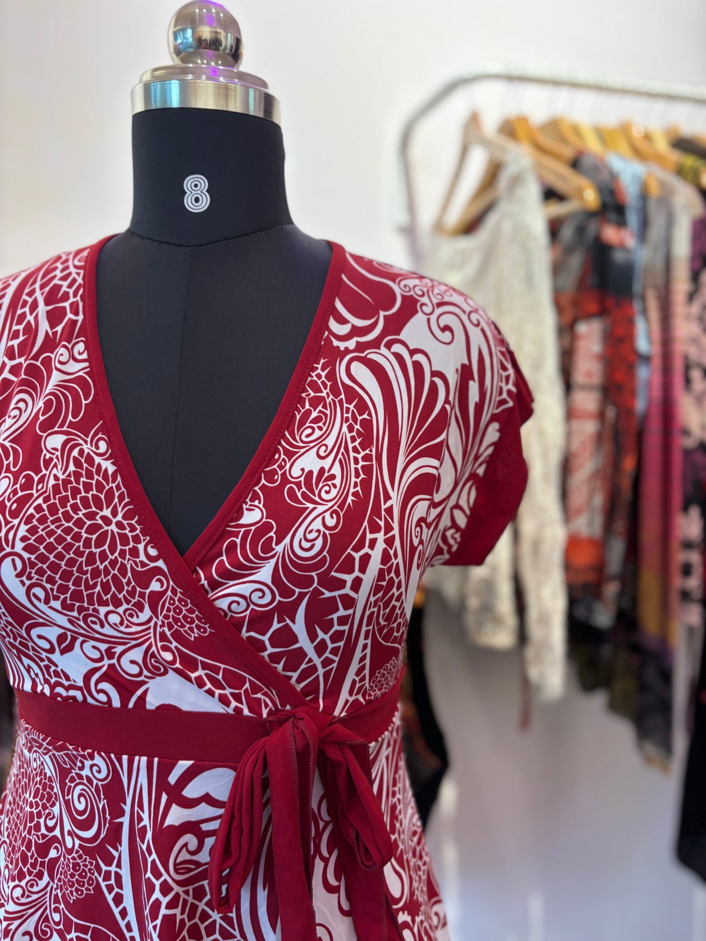 Red blossom top