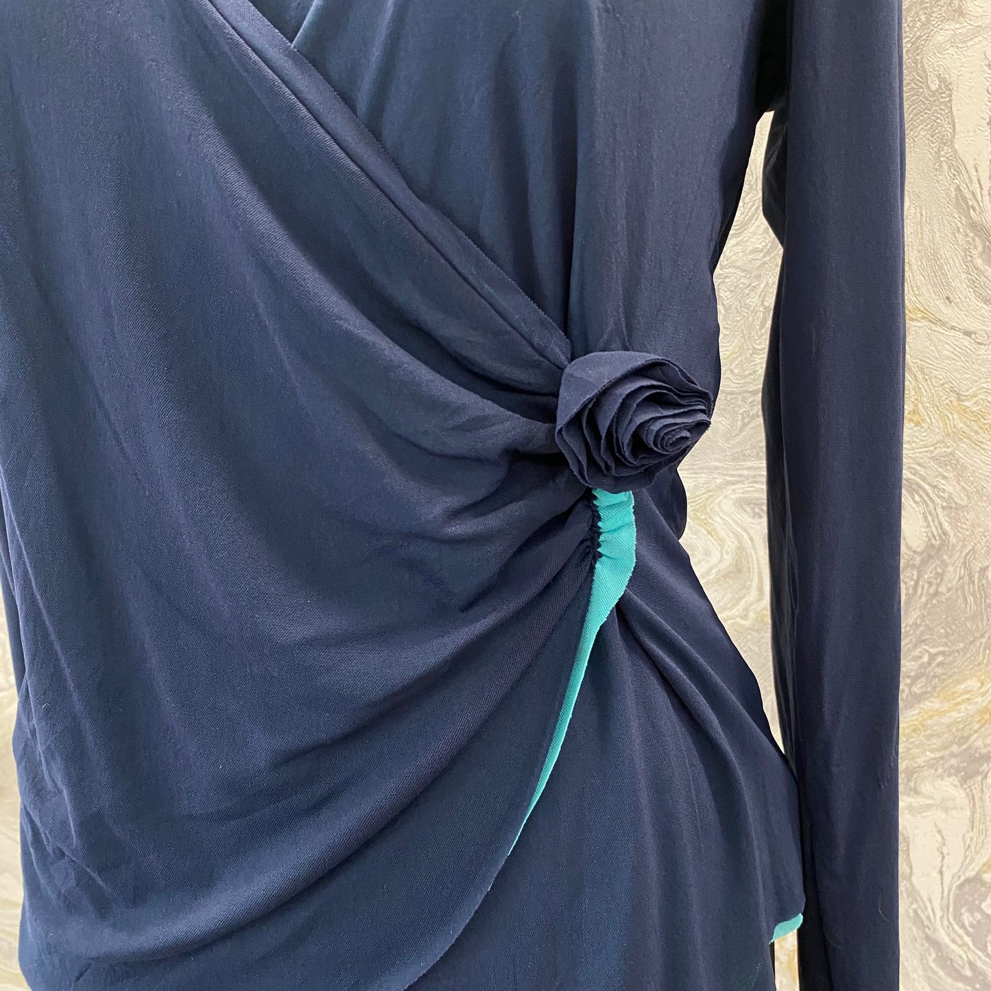 Rose dual tone top
