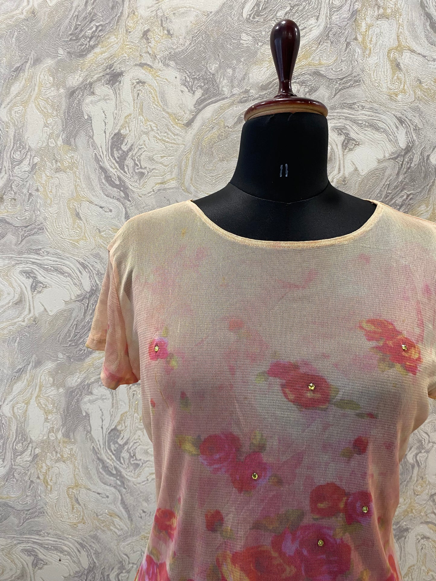 Roses top