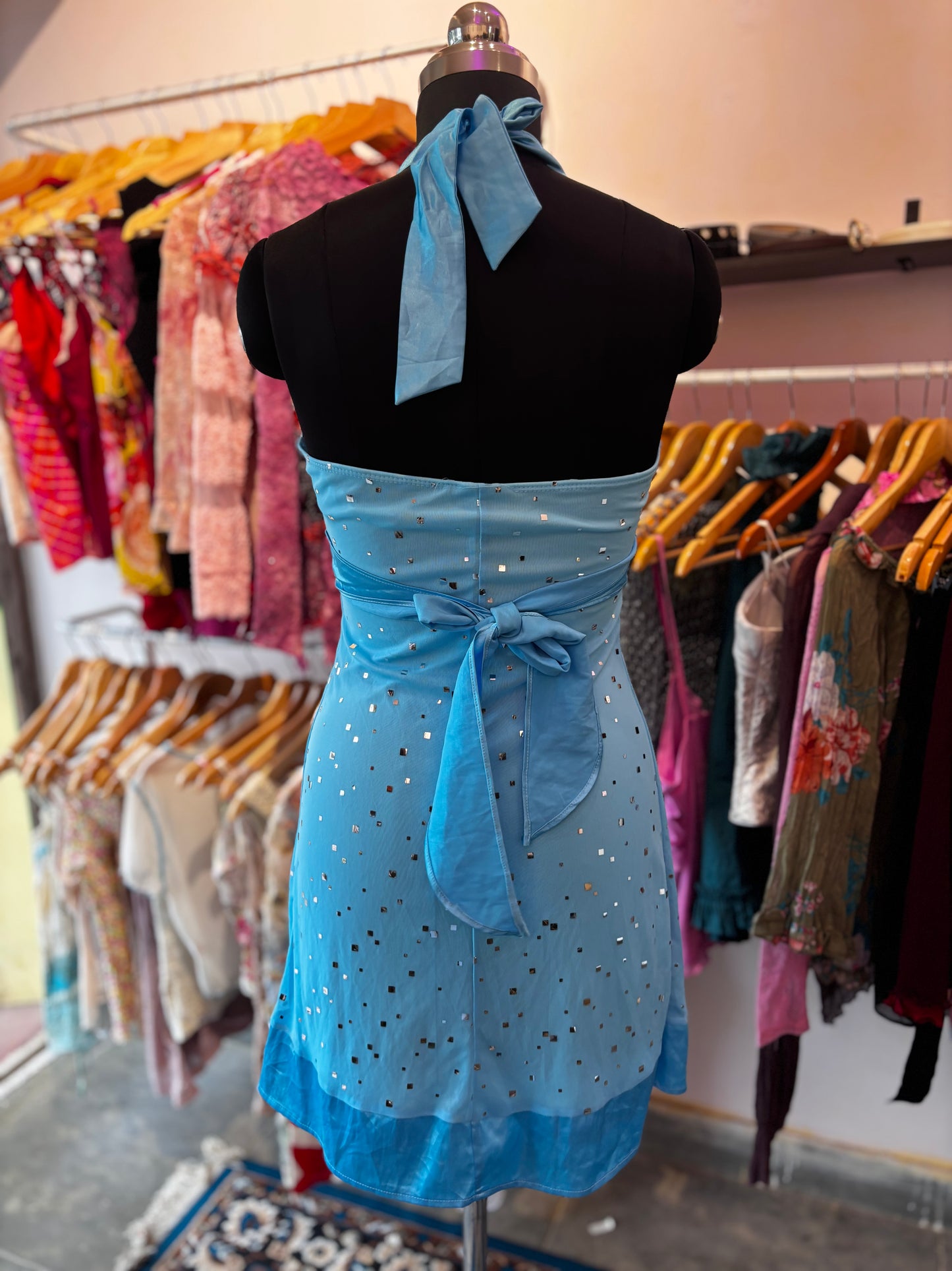2000’s halter neck dress