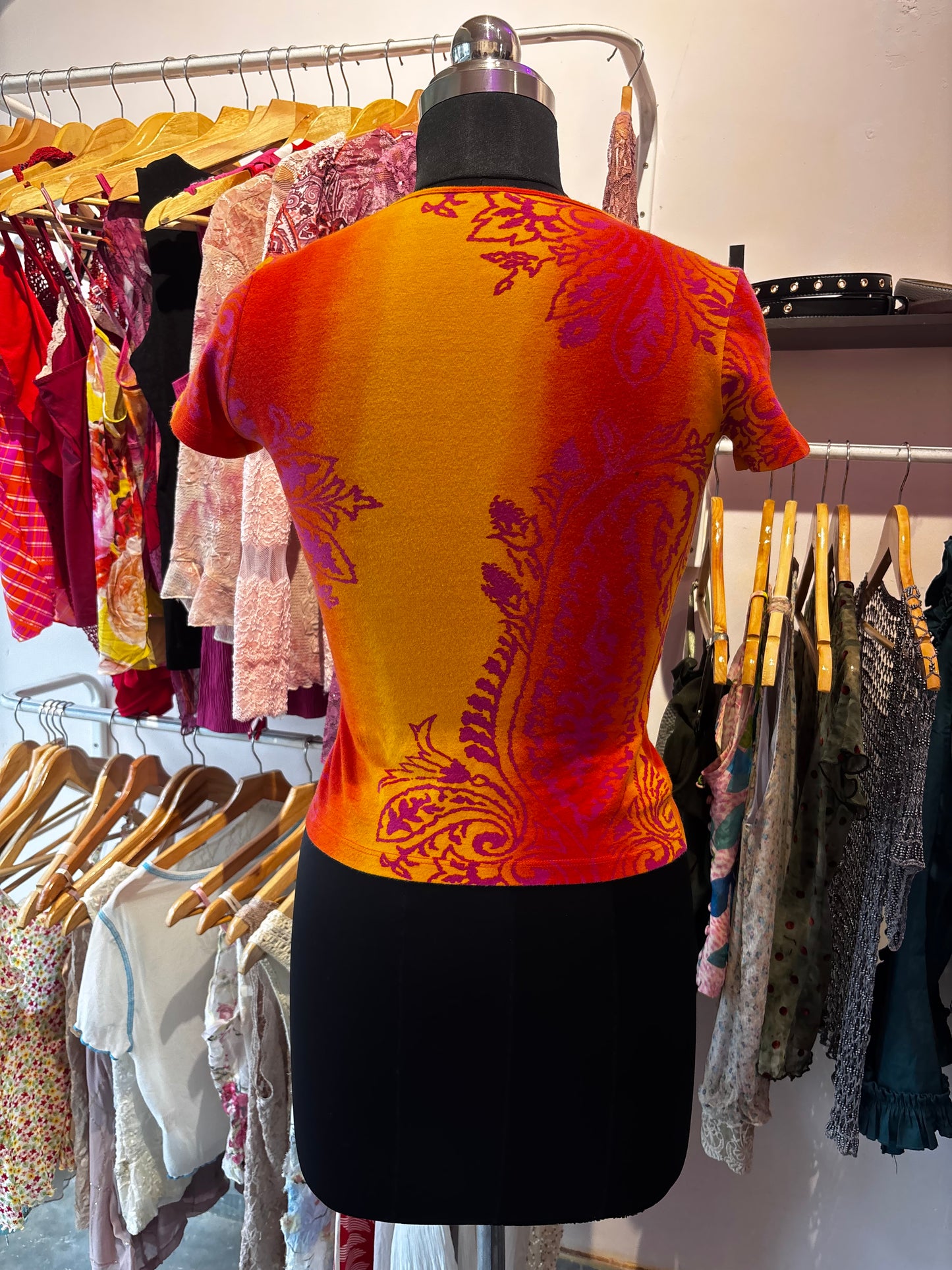 Paisley tee