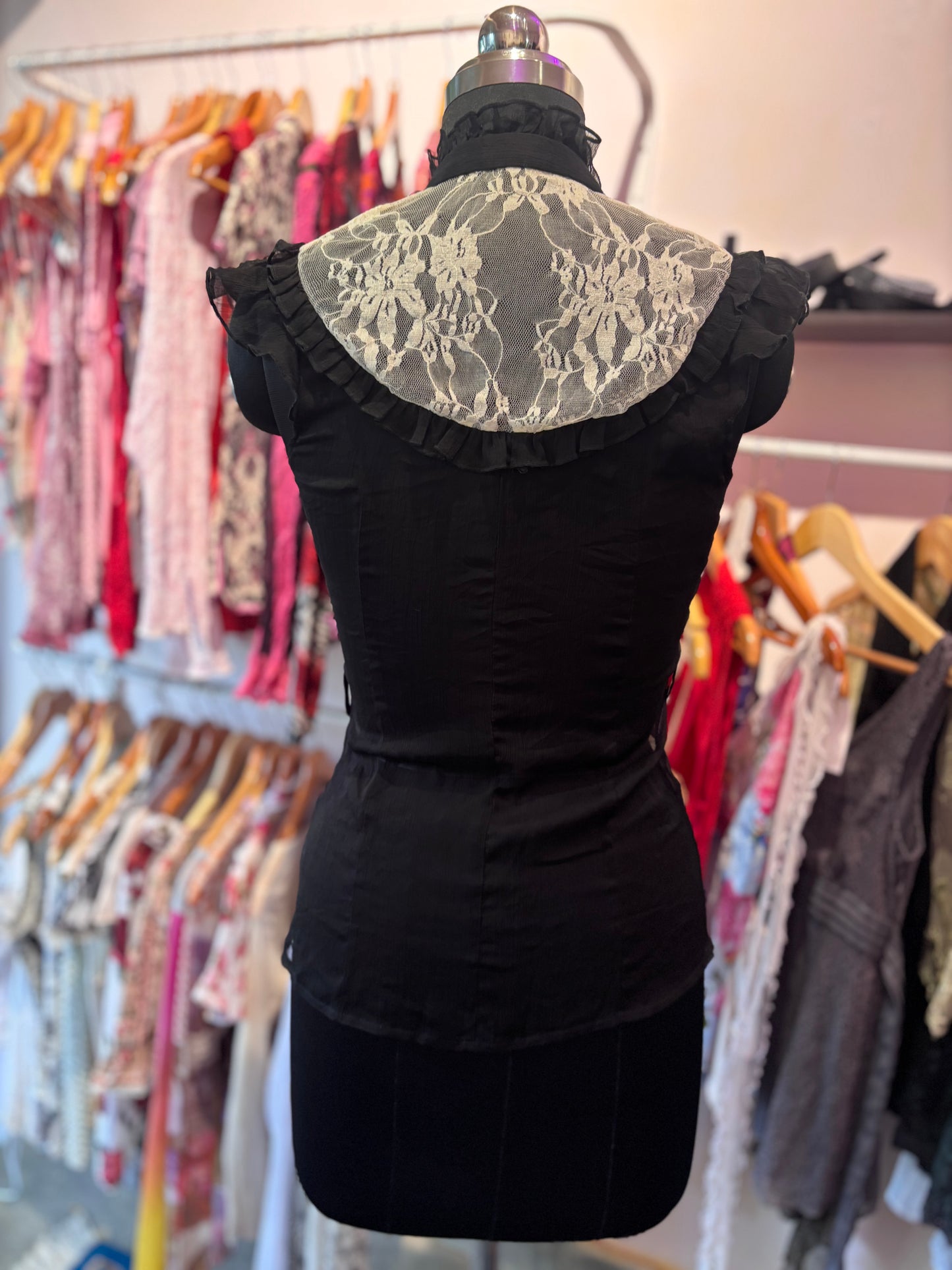 Elizabeth lacy top