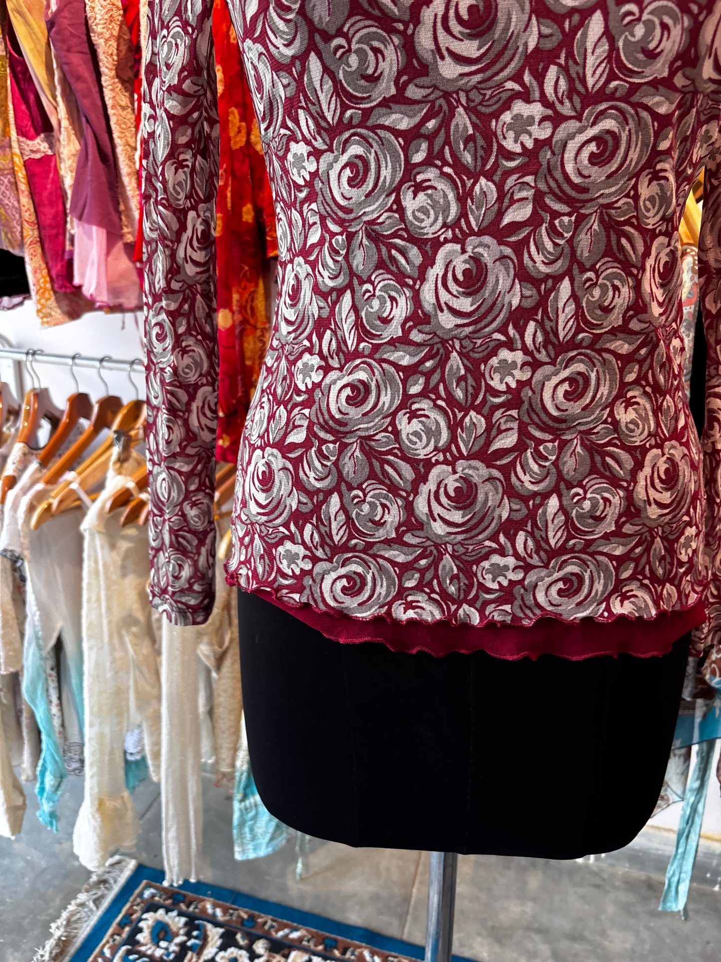 Roses top