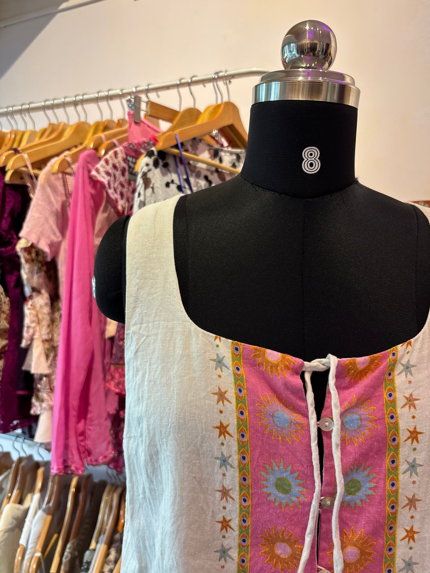 Bloom top with front strings and buttons